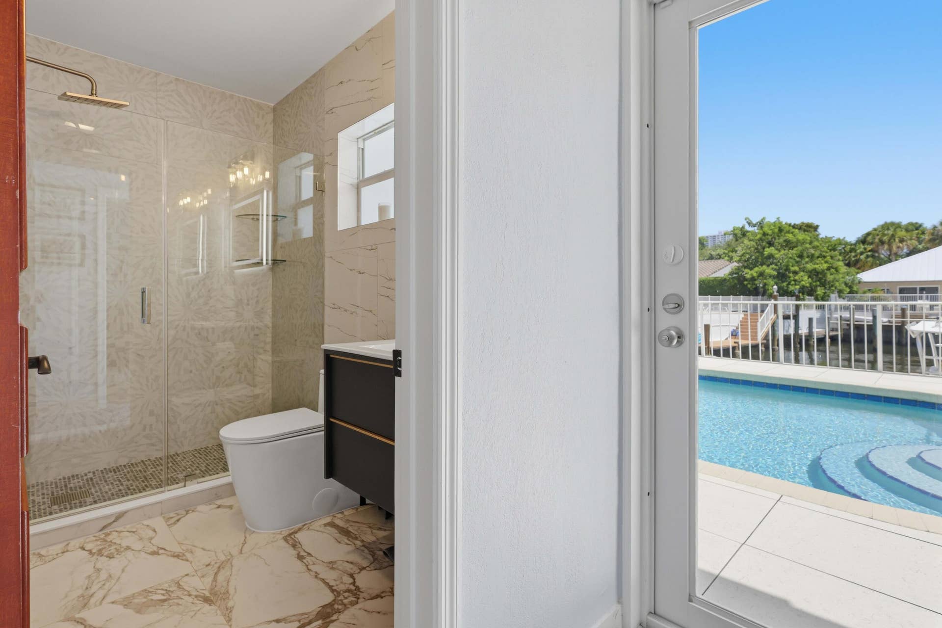 3316 NE 40TH Court, Fort Lauderdale, FL 33308 Cabana Bathroom