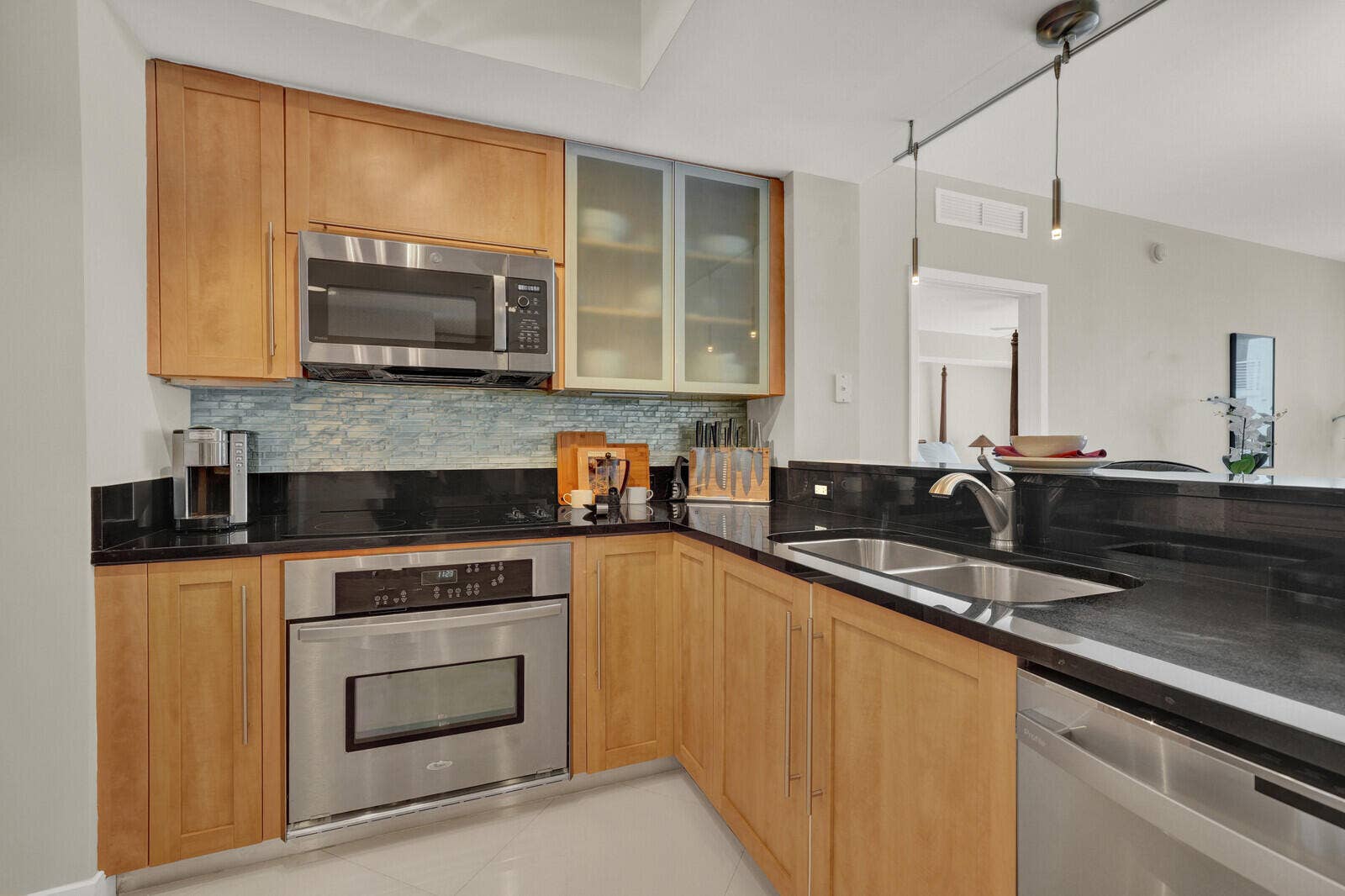 2831 N Ocean Boulevard, #1006N, Fort Lauderdale, FL 33308 06_Image_6_mls