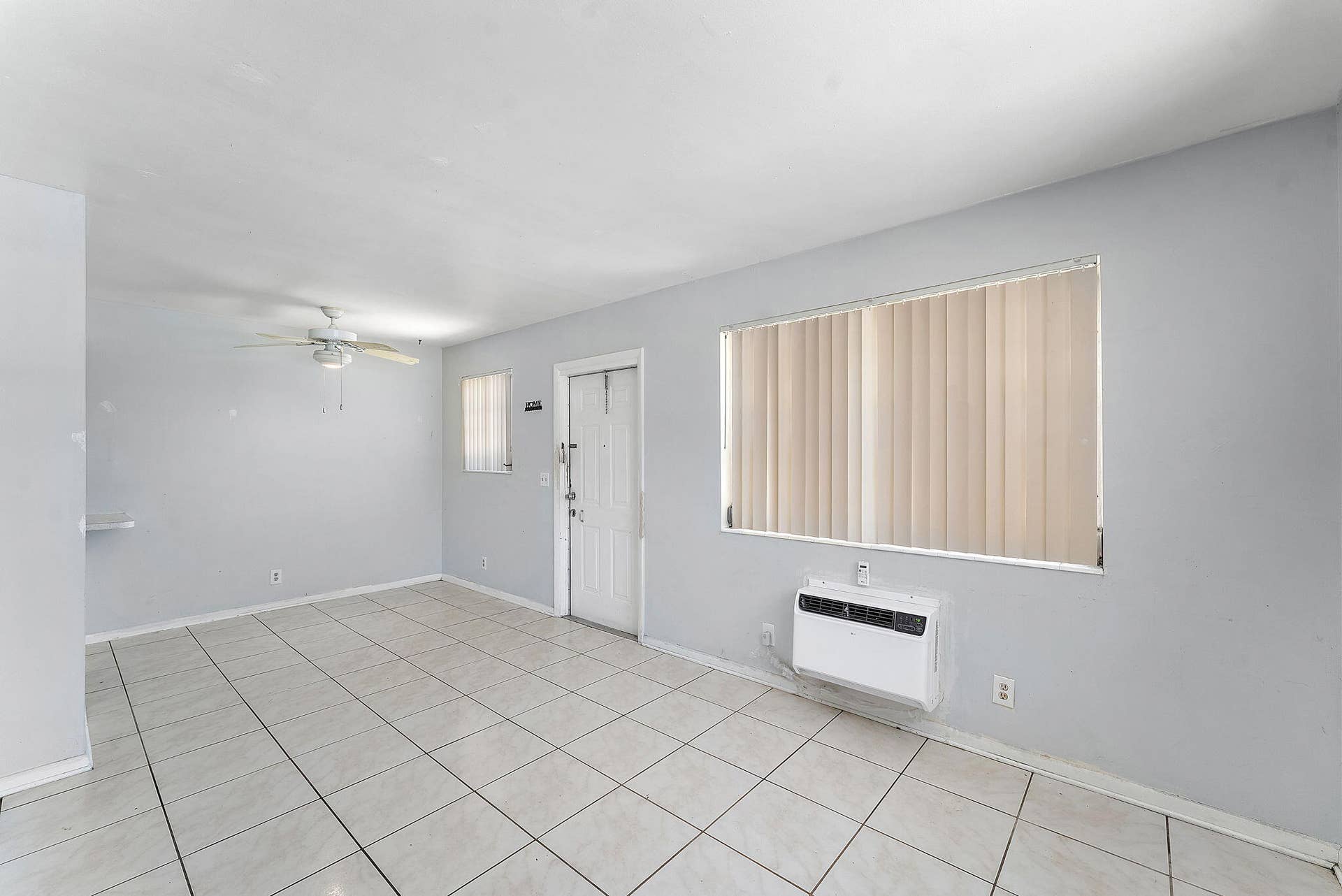 425 CHURCHILL Road, West Palm Beach, FL 33405 49-web-or-mls-DSC01975