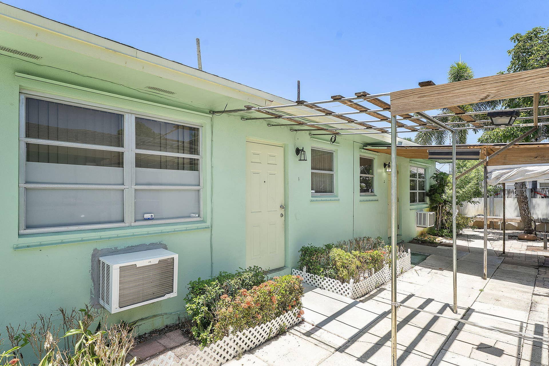 425 CHURCHILL Road, West Palm Beach, FL 33405 42-web-or-mls-DSC01948