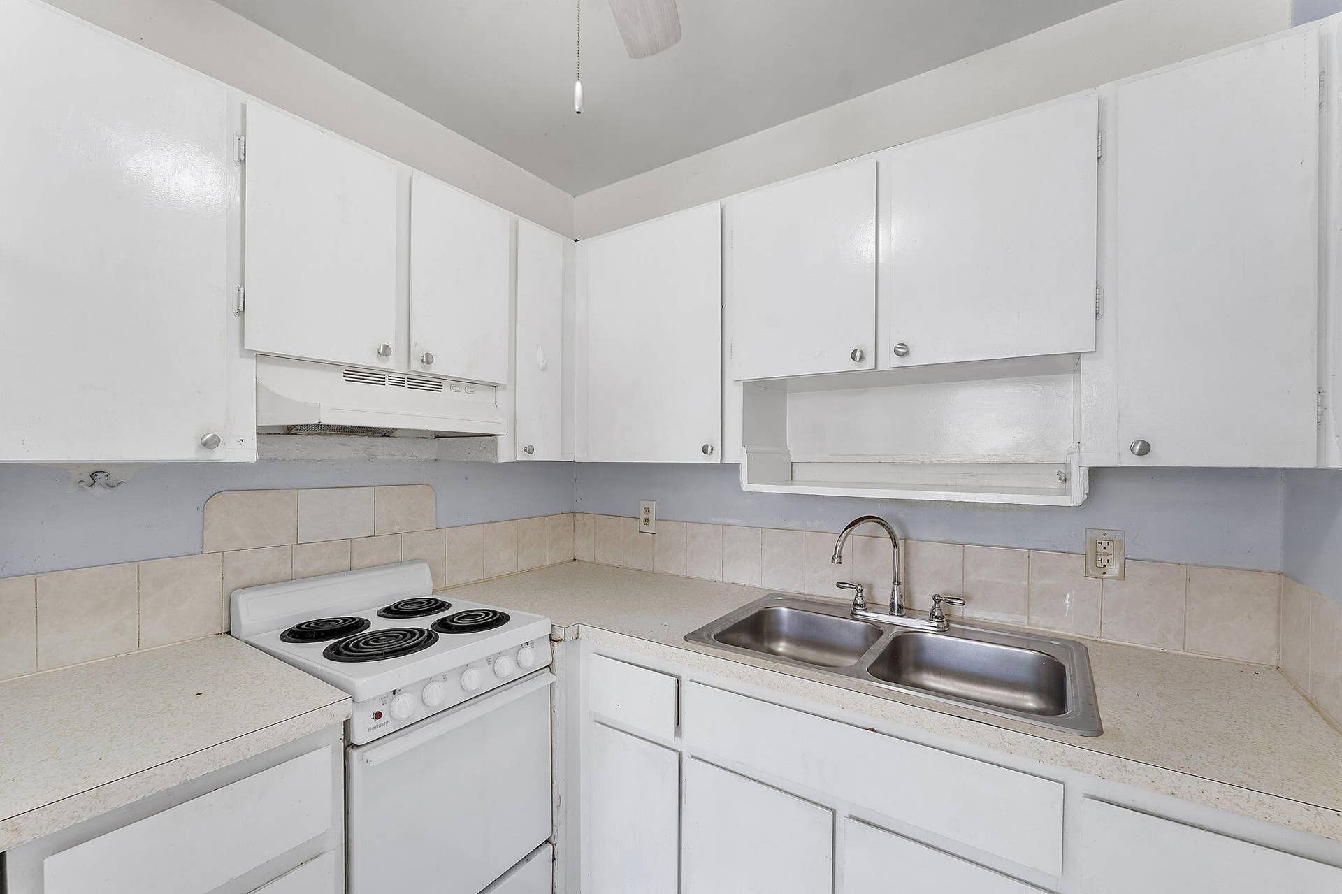 425 CHURCHILL Road, West Palm Beach, FL 33405 47-web-or-mls-DSC01967