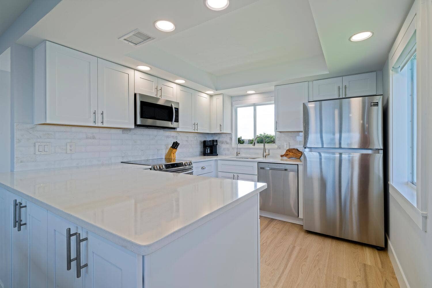 52 Yacht Club Drive, #309, North Palm Beach, FL 33408 52 Yacht Club Dr Apt 309 North-large-015