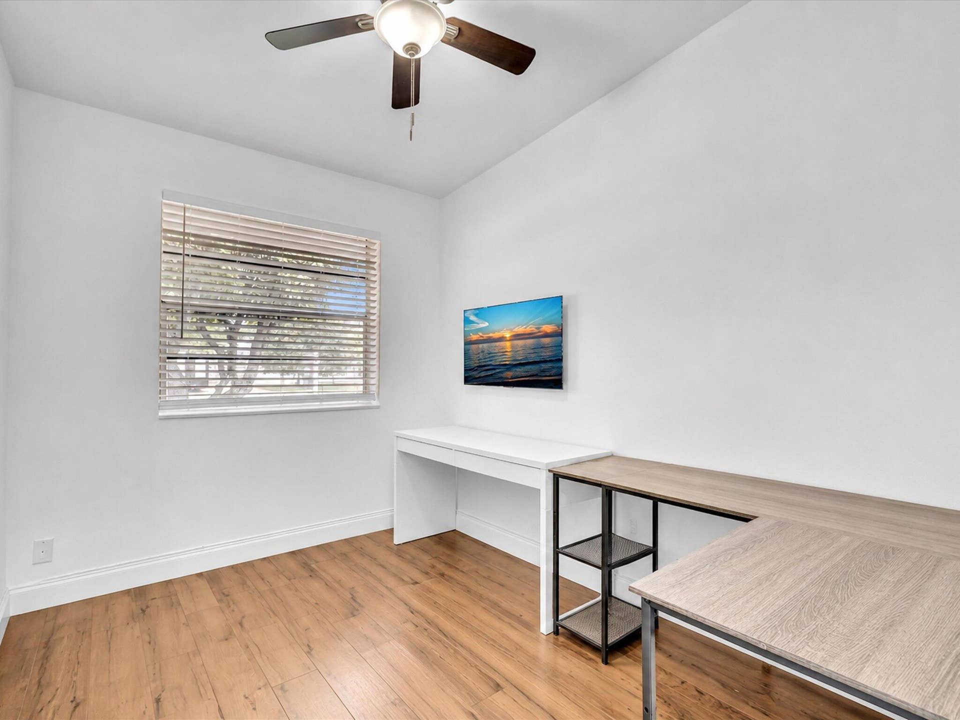 Virtually decluttered  furniture removed