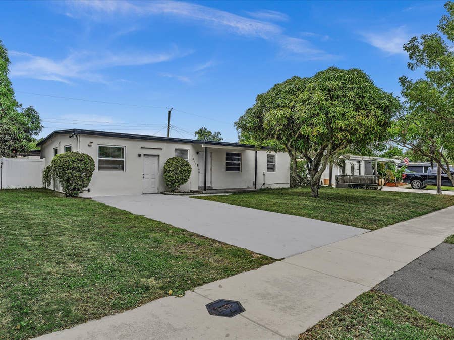 Property photo for 5232 NE 19th Avenue, Pompano Beach, FL