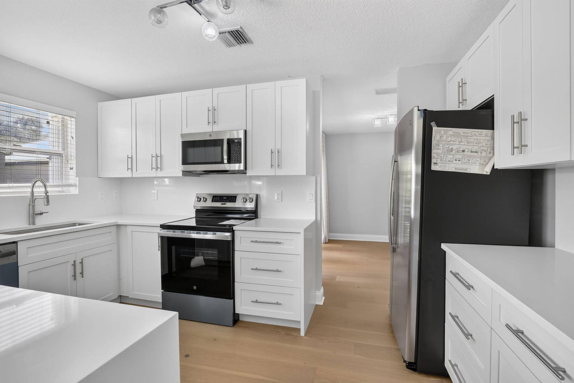 9444 NW 8th Circle, Plantation, FL 33324 14-web-or-mls-_A7A0513