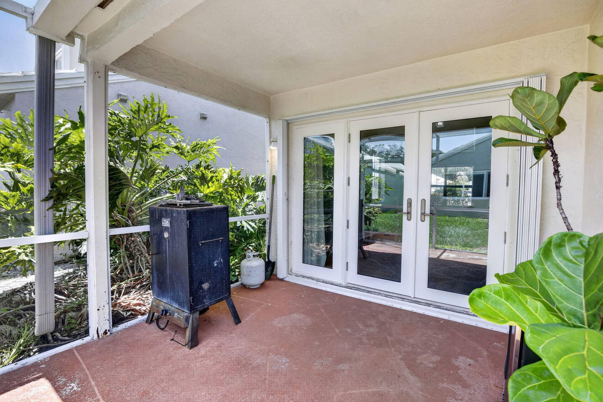 9444 NW 8th Circle, Plantation, FL 33324 21-web-or-mls-_A7A0549