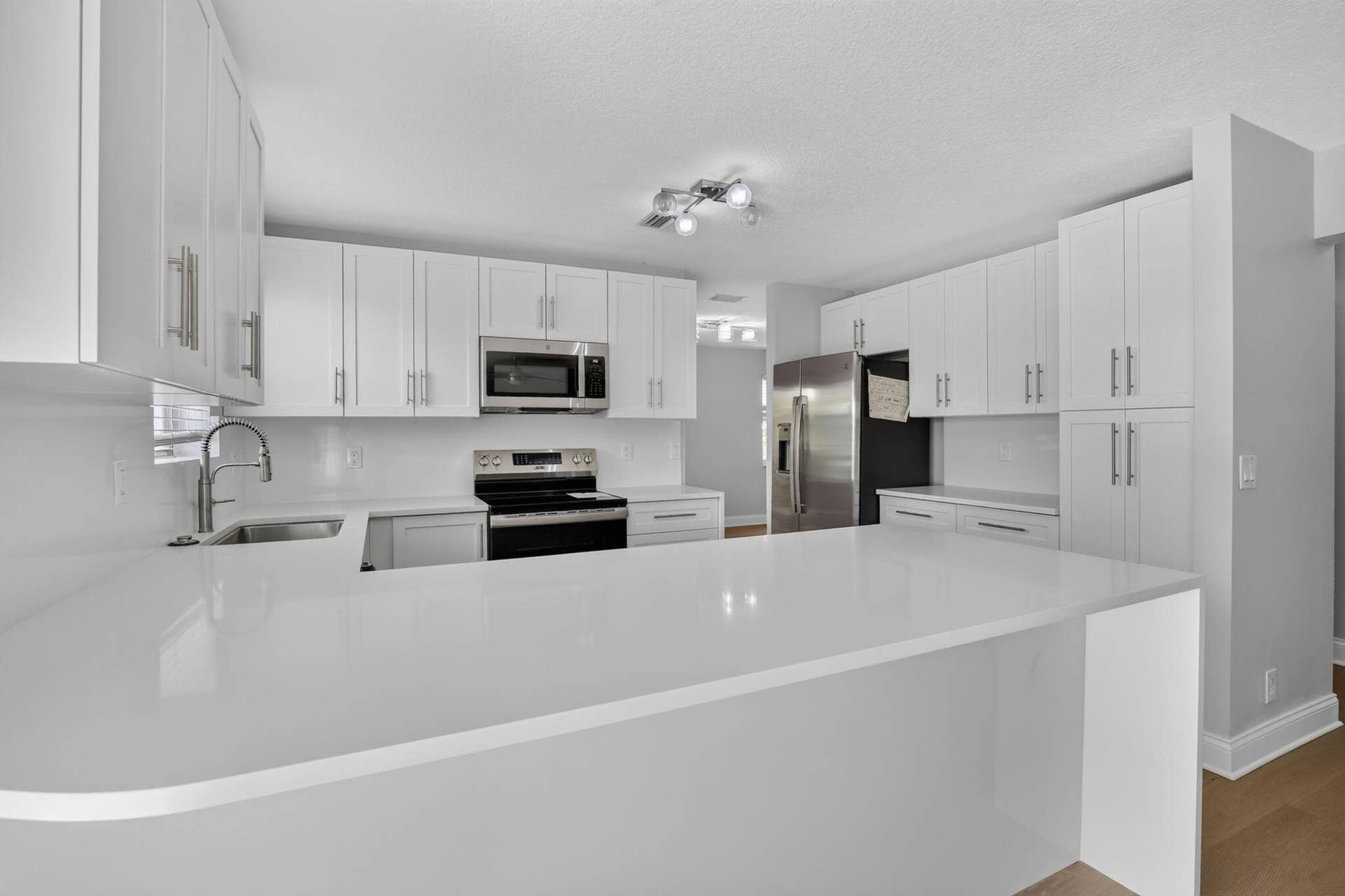 9444 NW 8th Circle, Plantation, FL 33324 19-web-or-mls-_A7A0537