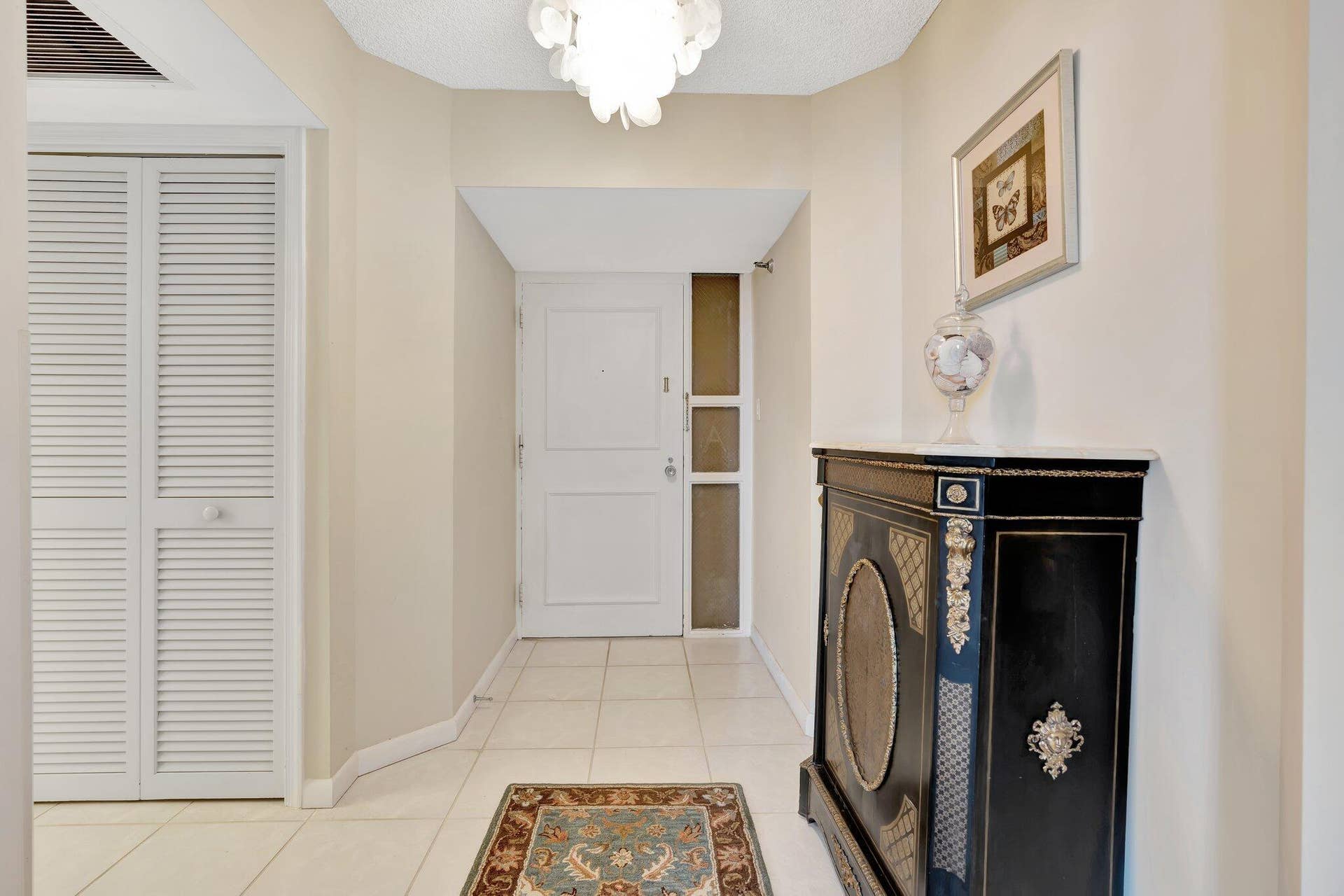 11a FOYER