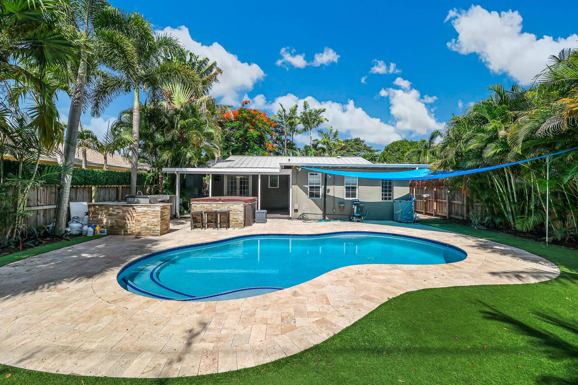 1432 NE 2ND Avenue, Fort Lauderdale, FL 33304 Artificial turf in the backyard, low maintenance