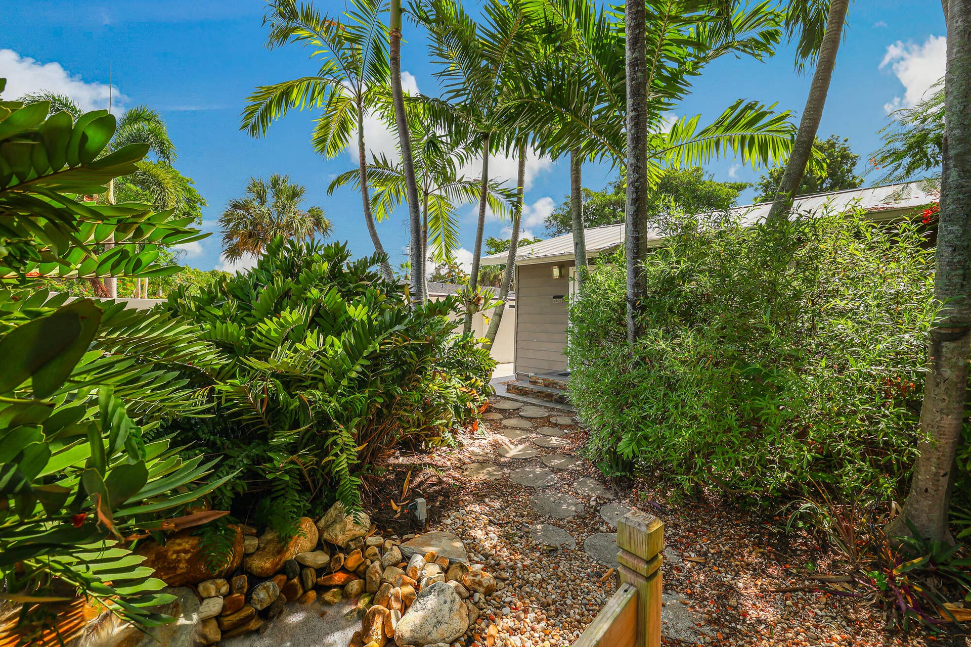 1432 NE 2ND Avenue, Fort Lauderdale, FL 33304 1432 NE Second Ave-3