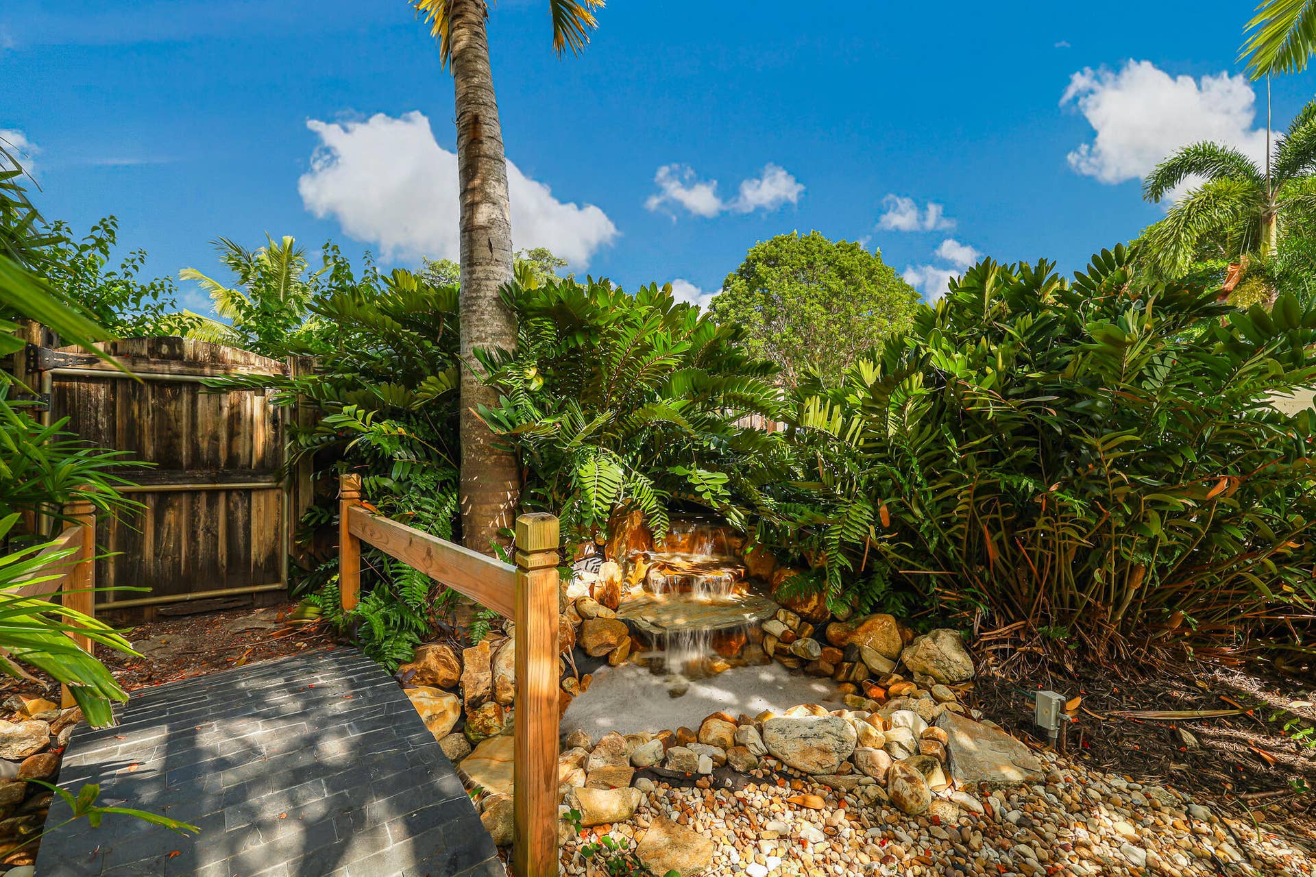 1432 NE 2ND Avenue, Fort Lauderdale, FL 33304 1432 NE Second Ave-4