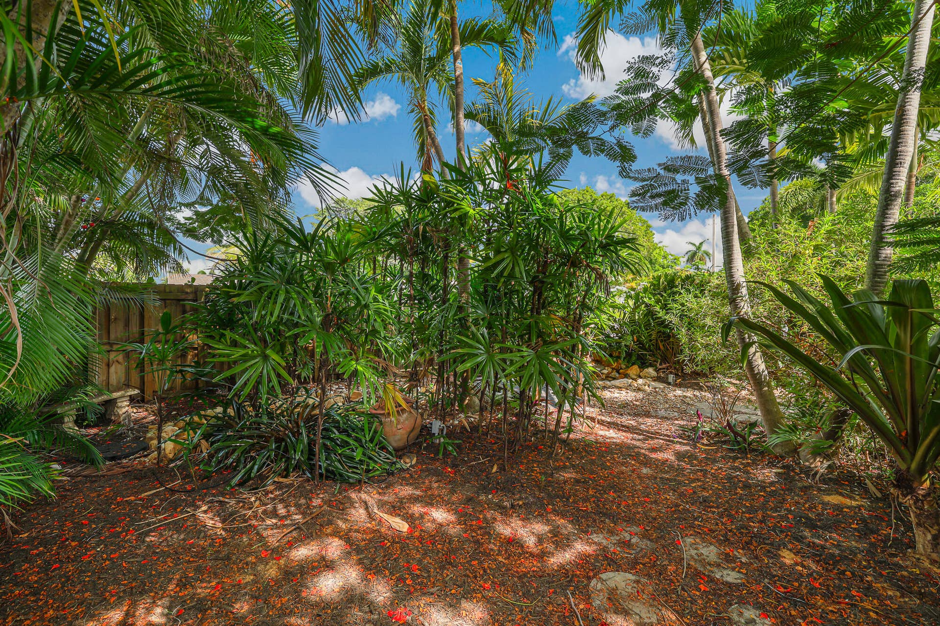 1432 NE 2ND Avenue, Fort Lauderdale, FL 33304 1432 NE Second Ave-5