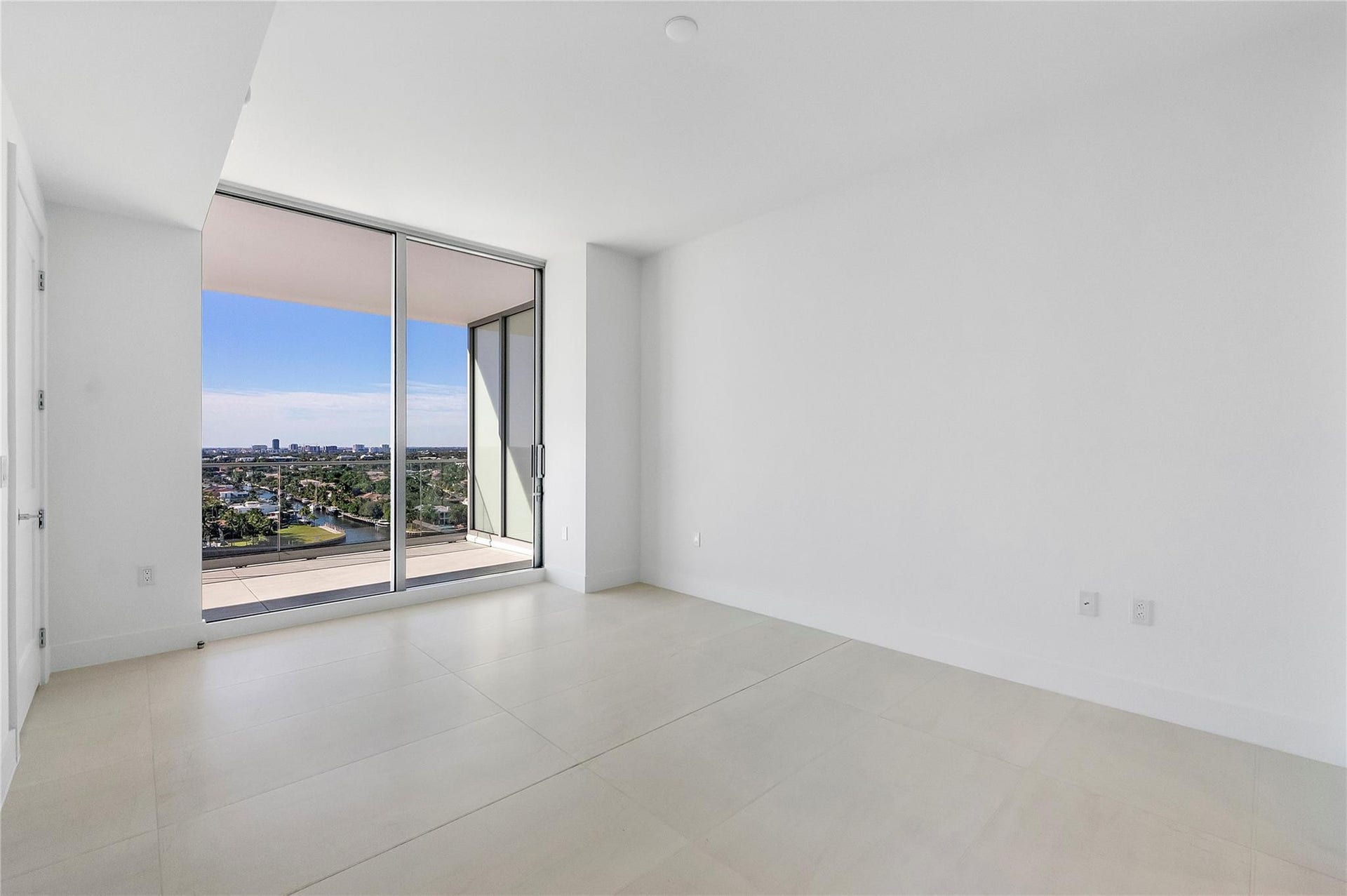 153 N Seabreeze Boulevard N, #1803, Fort Lauderdale, FL 33304 Photo 25