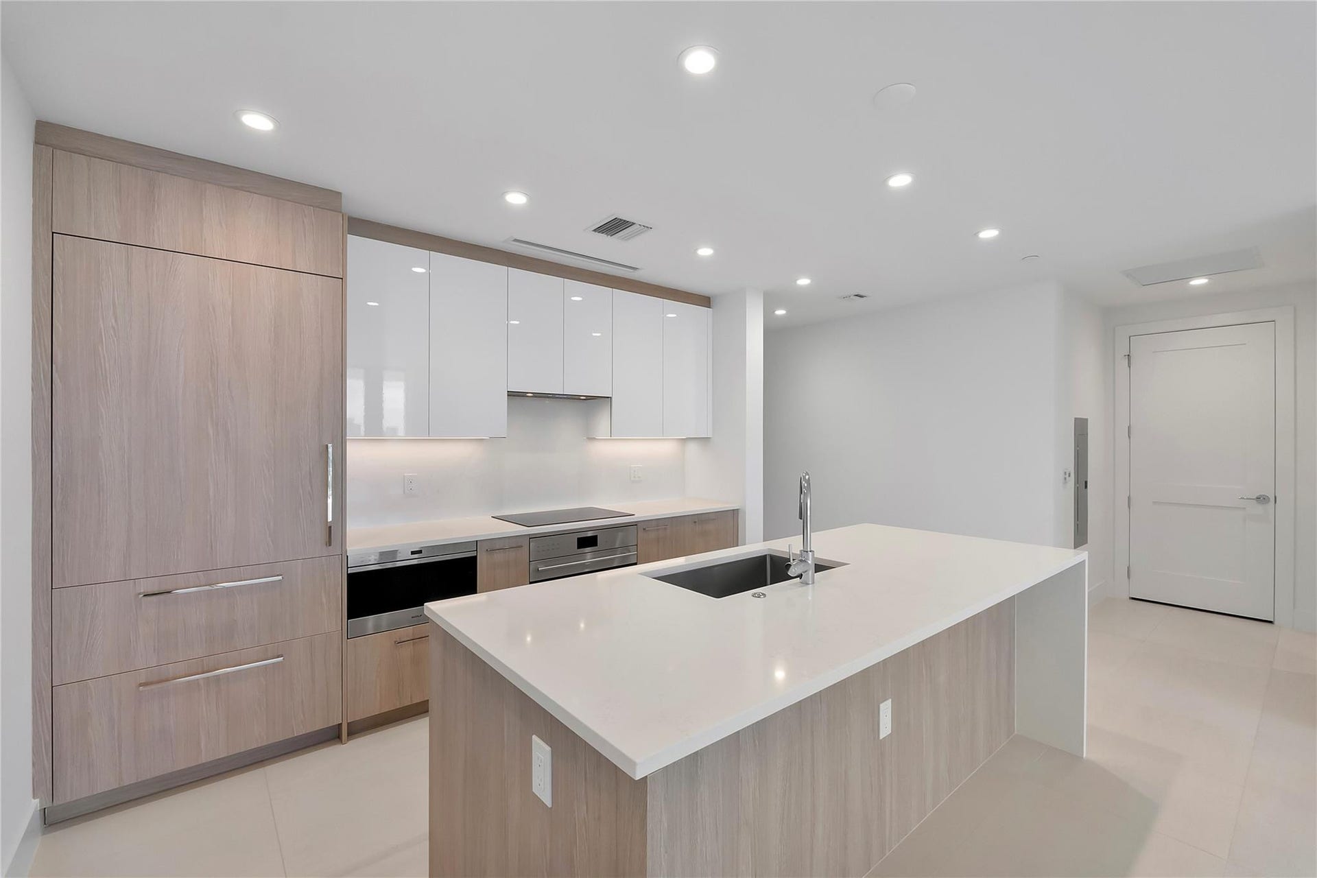 153 N Seabreeze Boulevard N, #1803, Fort Lauderdale, FL 33304 Photo 16