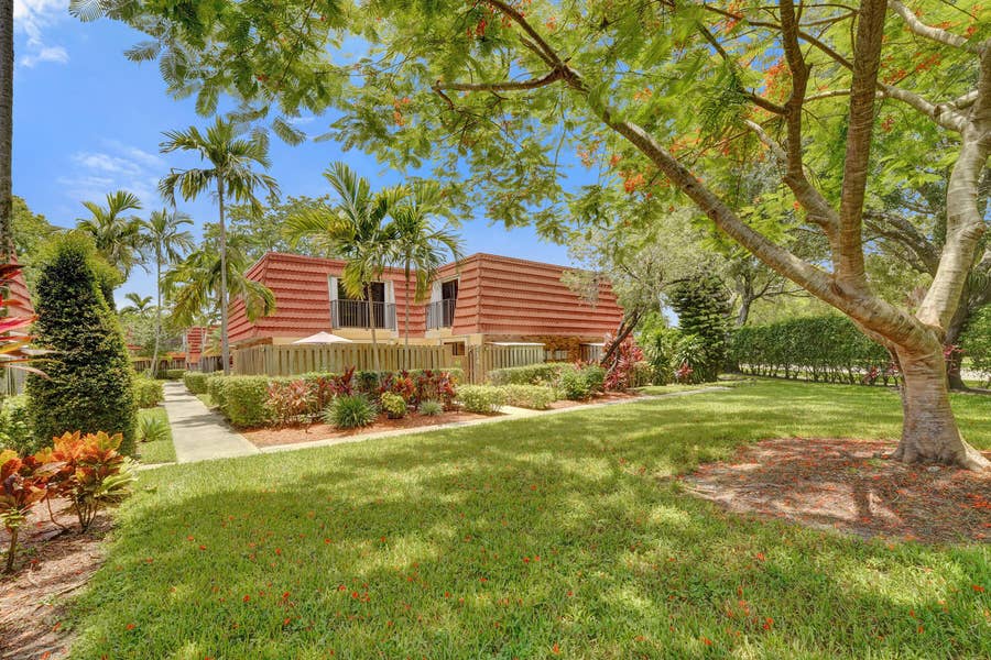 Property photo for 714 NW 98TH Circle, Plantation, FL