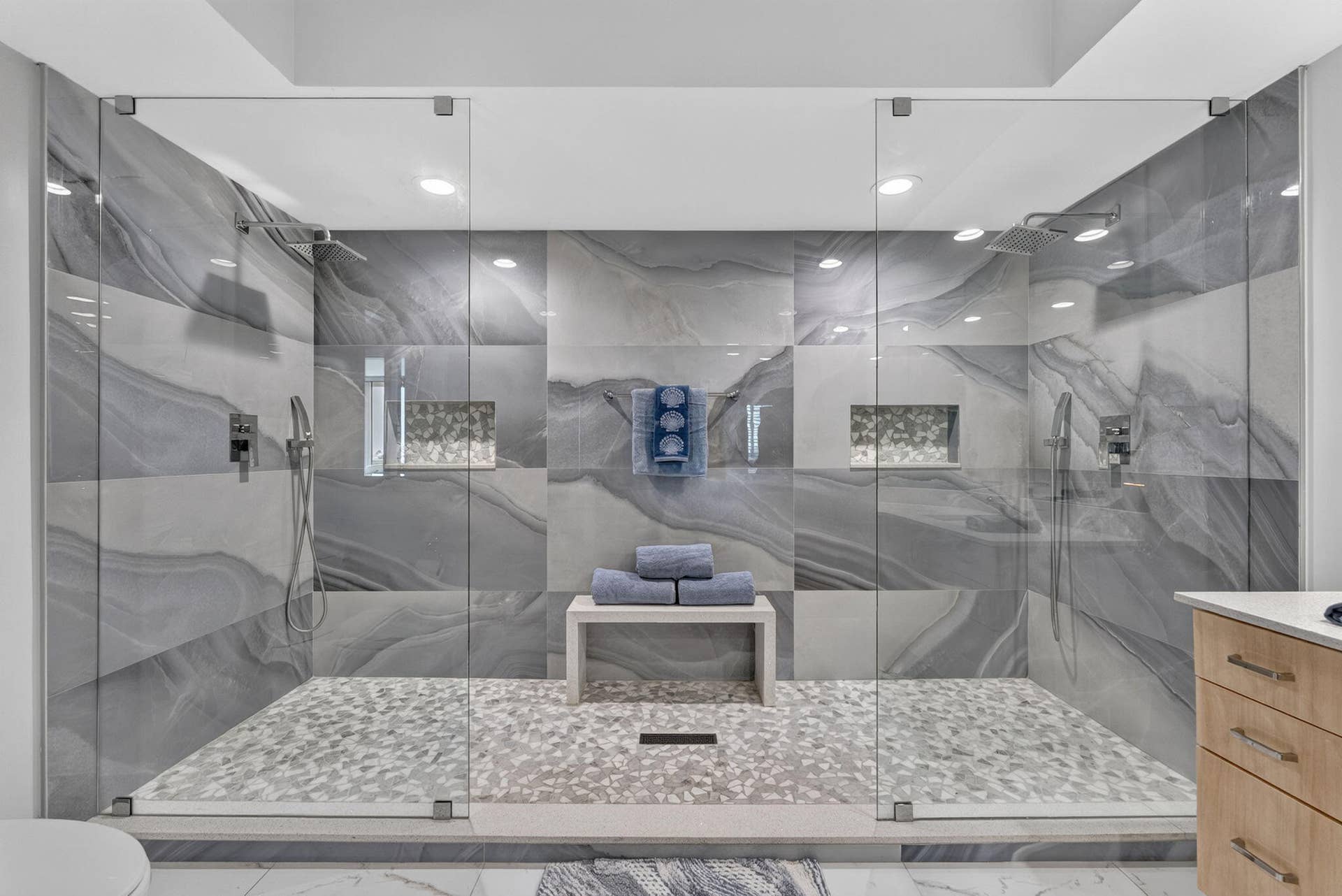 2821 N Ocean Boulevard, #503s, Fort Lauderdale, FL 33308 primary shower