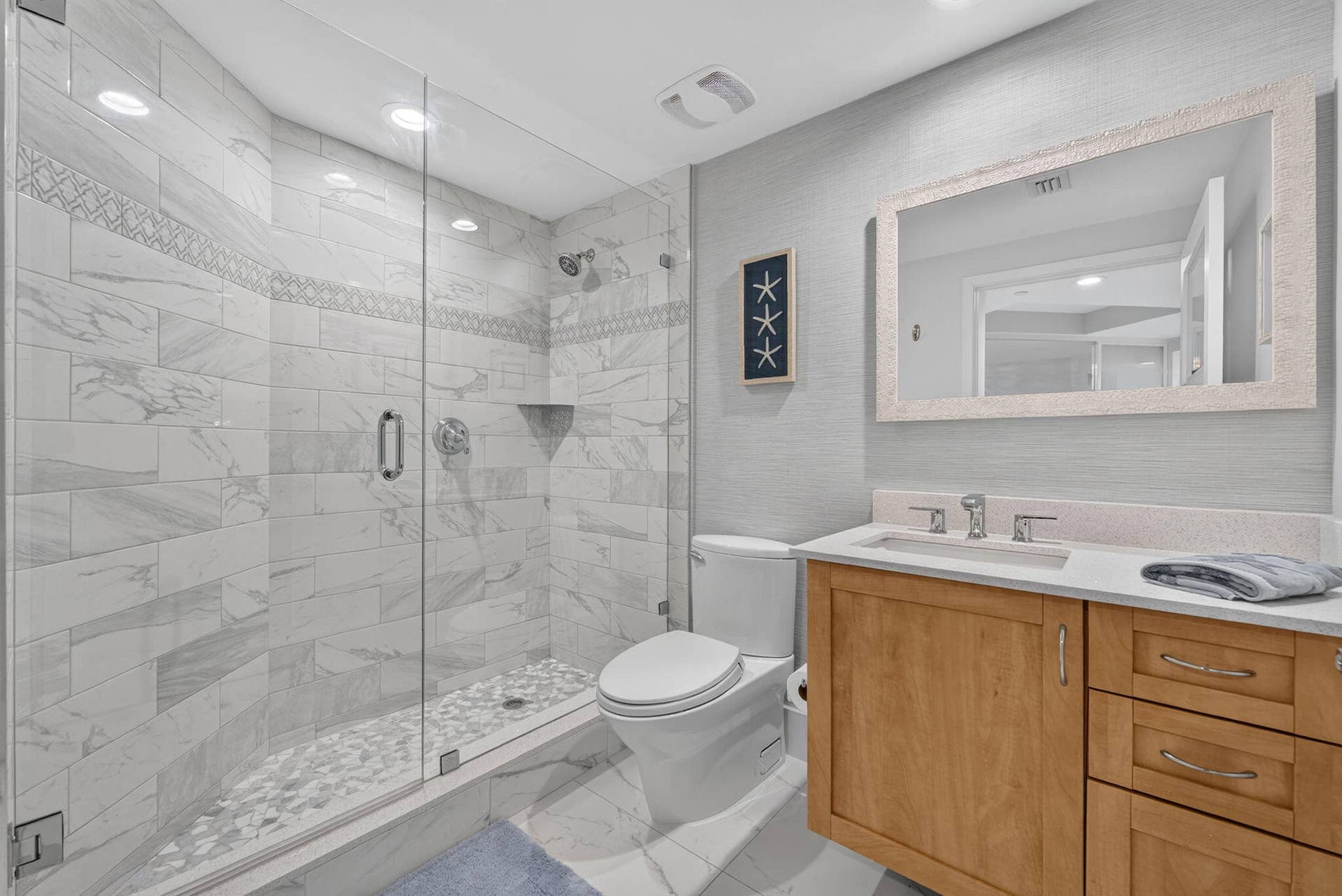 2821 N Ocean Boulevard, #503s, Fort Lauderdale, FL 33308 guest bath #1