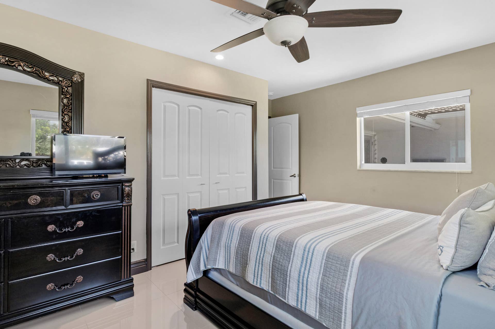 981 SE 10TH Court, Pompano Beach, FL 33060 accutour_02 981-se-10th-ct -032