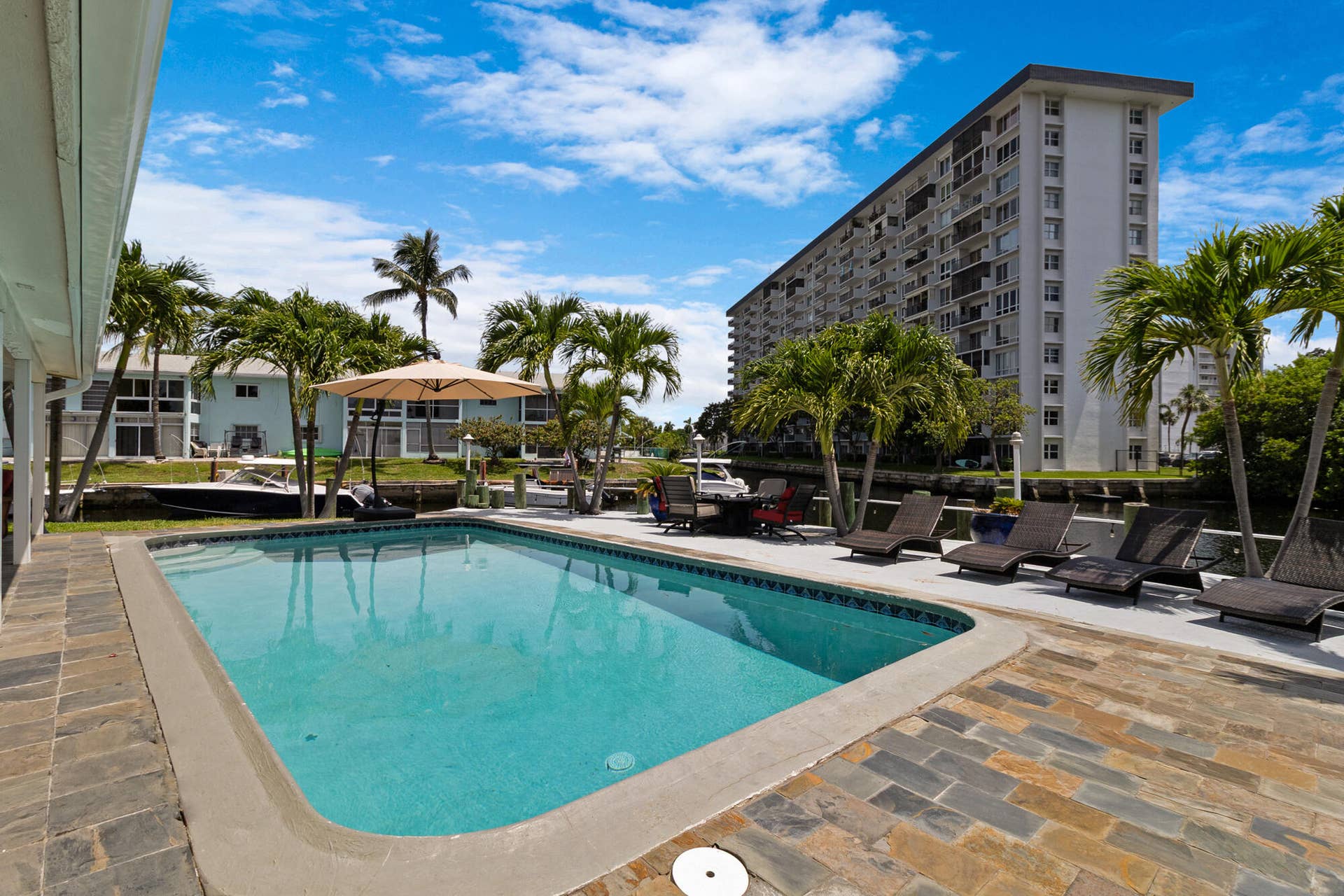 981 SE 10TH Court, Pompano Beach, FL 33060 accutour_02 981-se-10th-ct -047