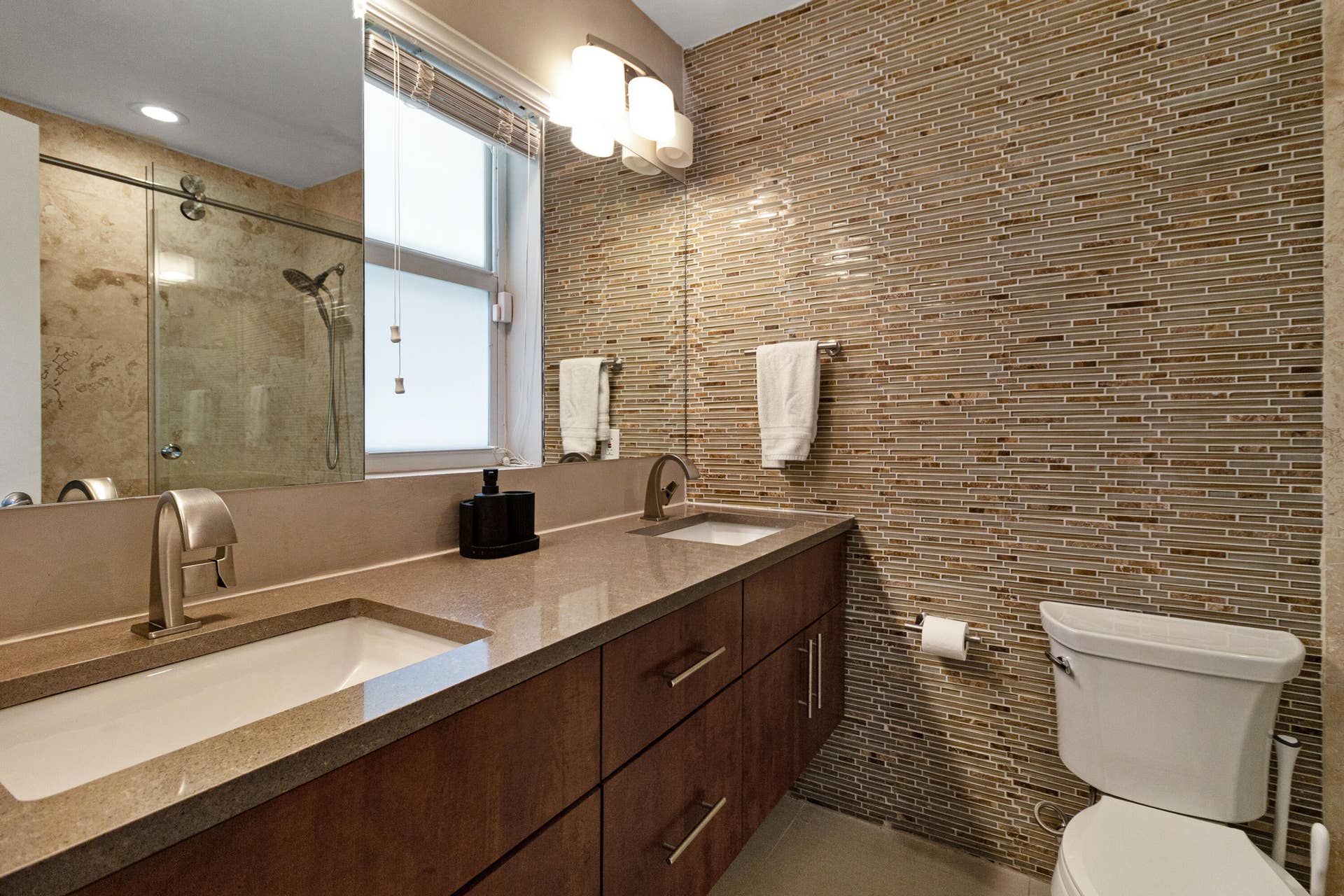981 SE 10TH Court, Pompano Beach, FL 33060 accutour_02 981-se-10th-ct -020