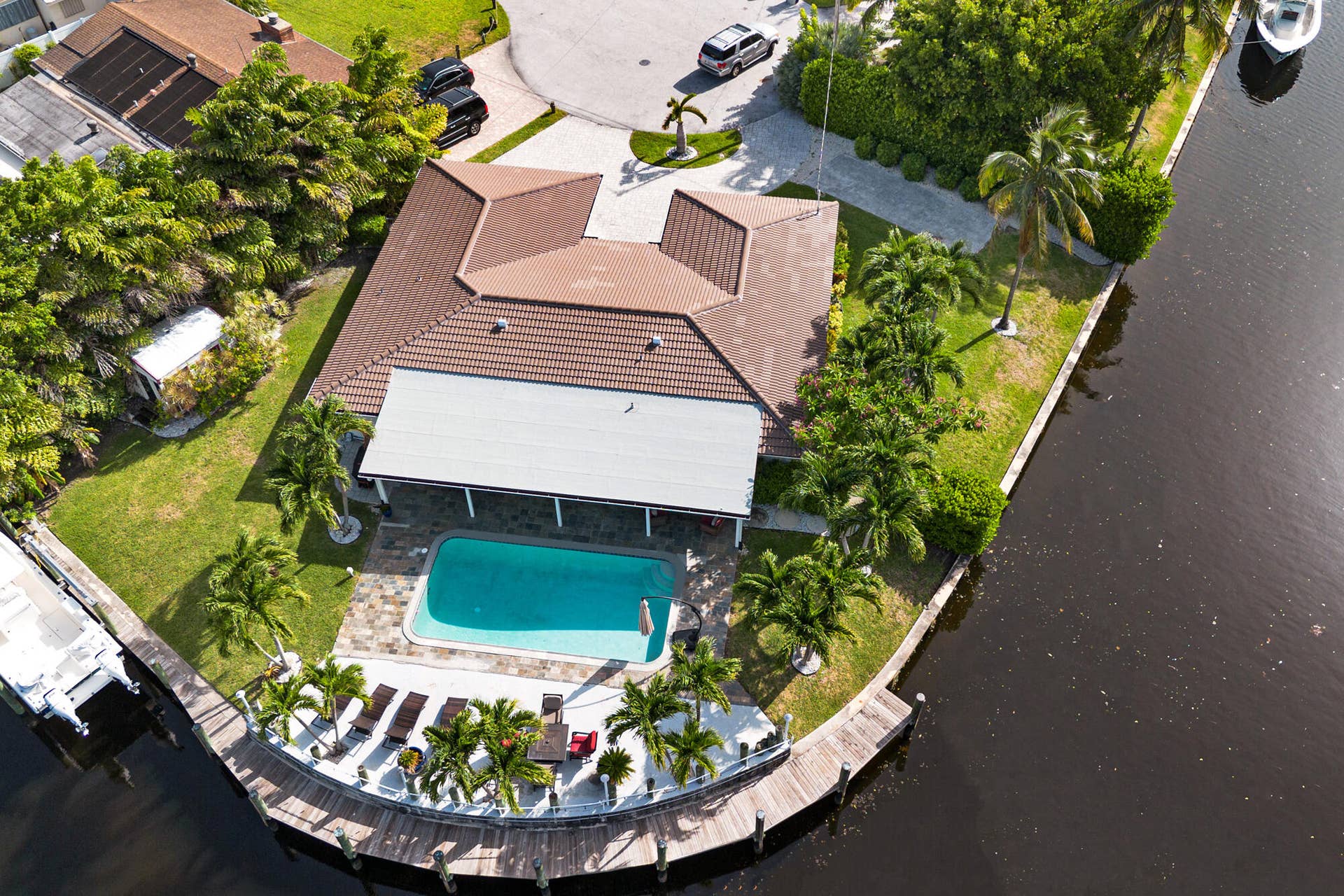 981 SE 10TH Court, Pompano Beach, FL 33060 accutour_02 981-se-10th-ct -060