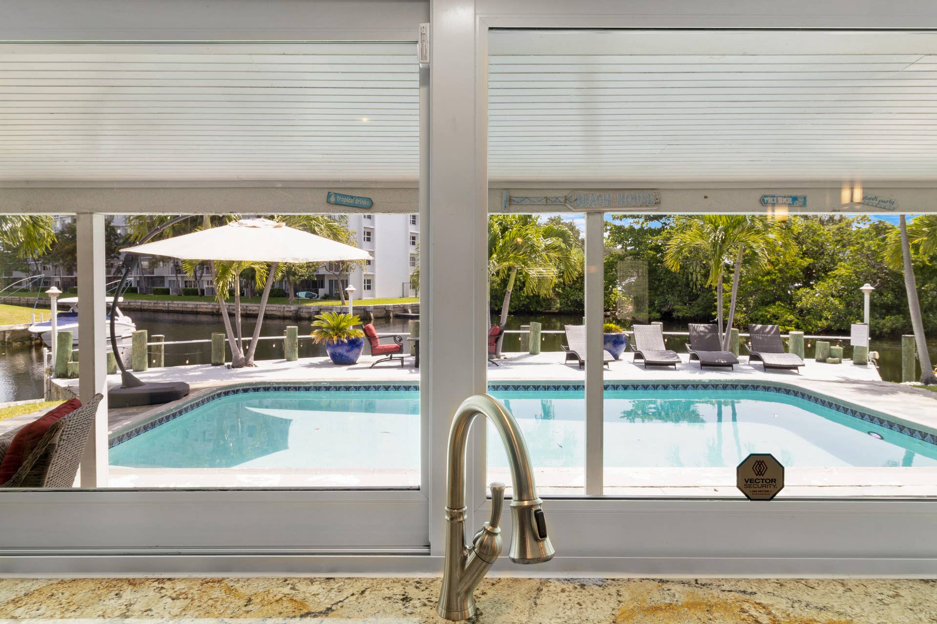 981 SE 10TH Court, Pompano Beach, FL 33060 accutour_02 981-se-10th-ct -016