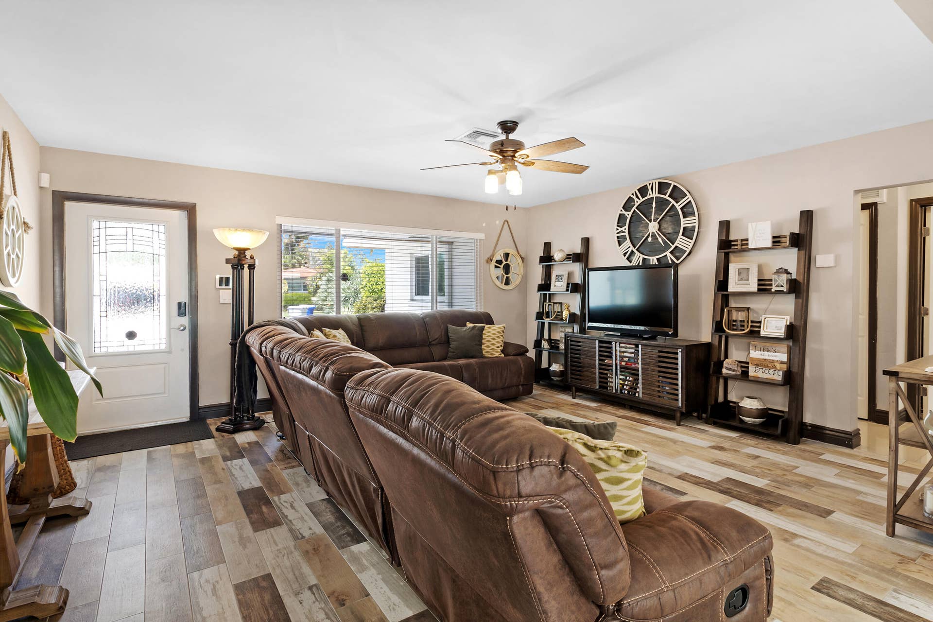 981 SE 10TH Court, Pompano Beach, FL 33060 accutour_02 981-se-10th-ct -007