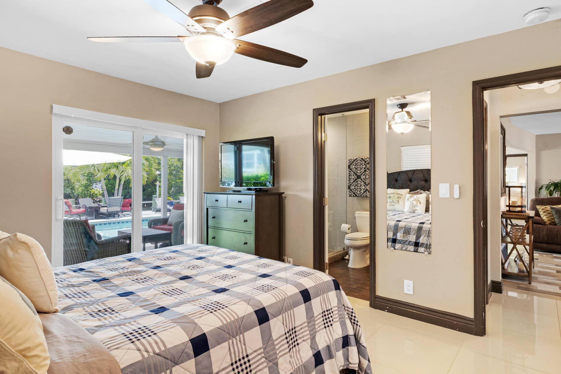 981 SE 10TH Court, Pompano Beach, FL 33060 accutour_02 981-se-10th-ct -025