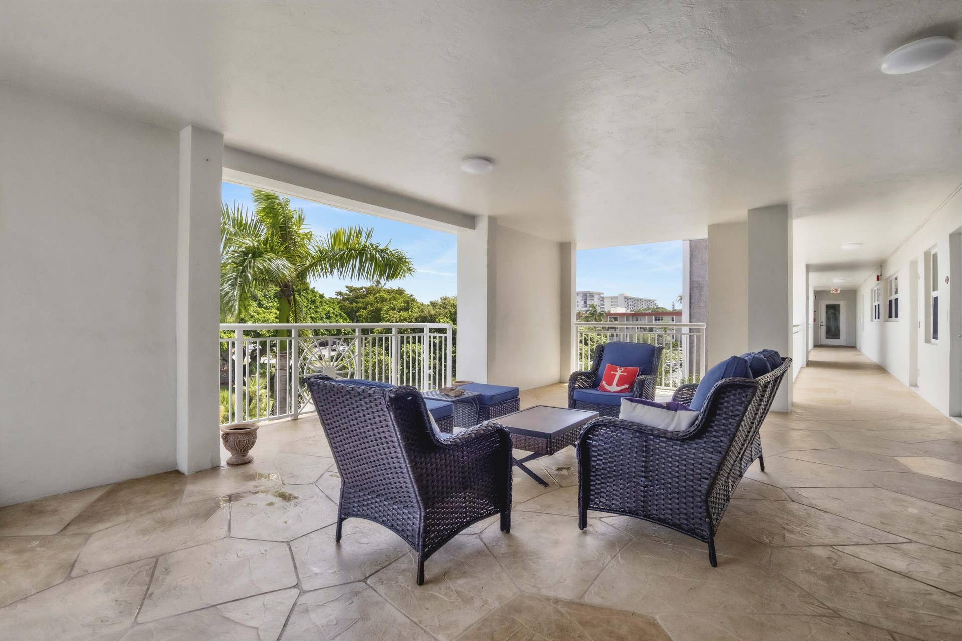3000 NE 48th Ct-35