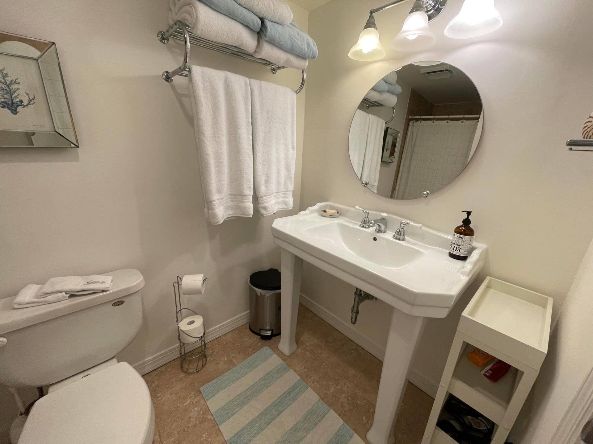 3605 S Ocean Boulevard, #311, South Palm Beach, FL 33480 guest bath