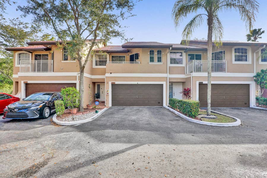 Property photo for 4941 Riverside Drive, Coral Springs, FL