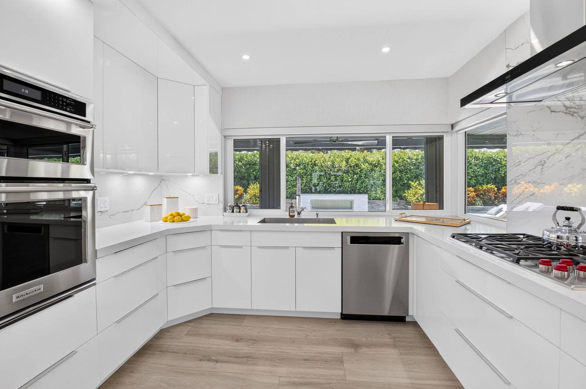 651 Juneberry Court, Boca Raton, FL 33486 KITCHEN VIEW
