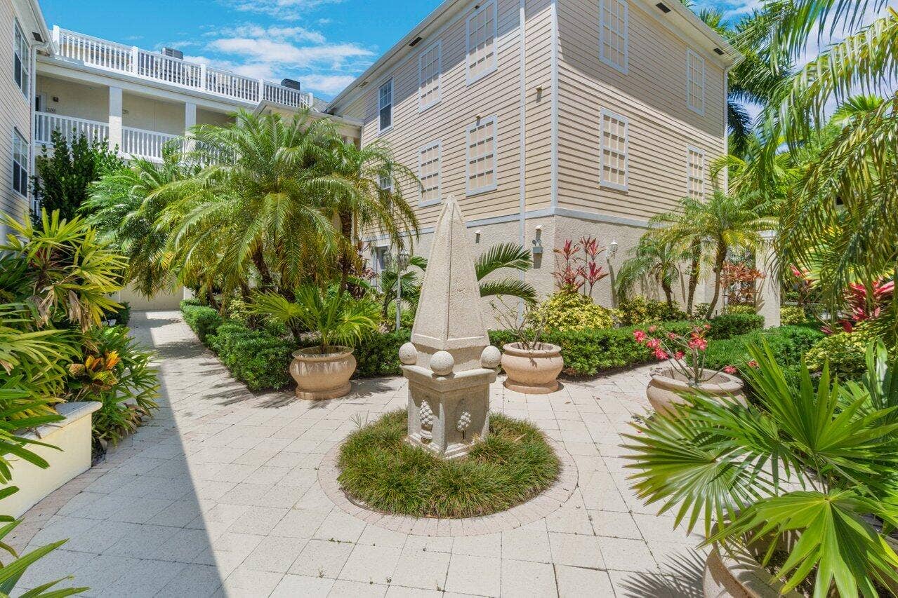 276 MURCIA Drive, #213, Jupiter, Jupiter, FL 33458 Courtyard