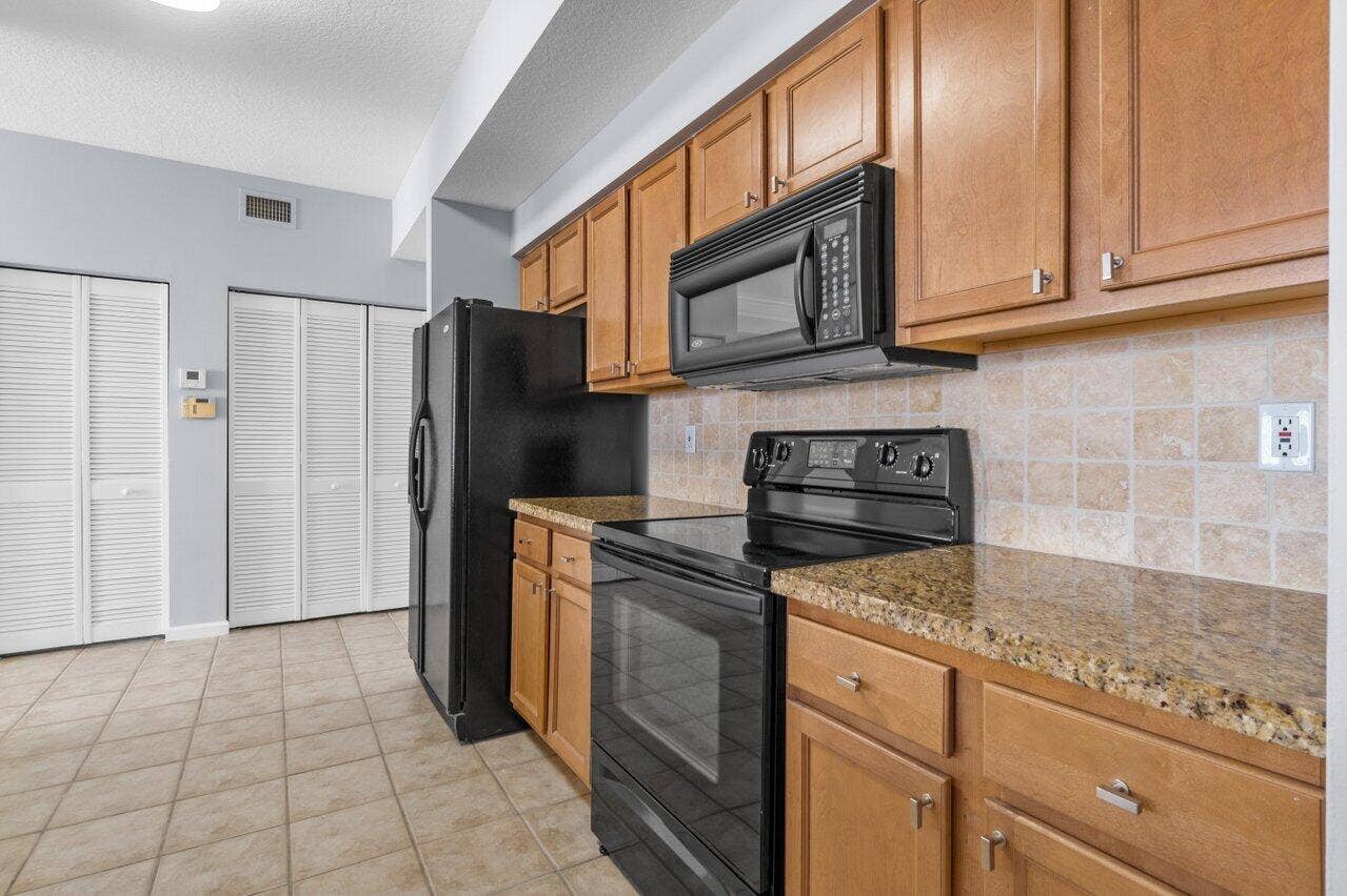 276 MURCIA Drive, #213, Jupiter, Jupiter, FL 33458 Kitchen
