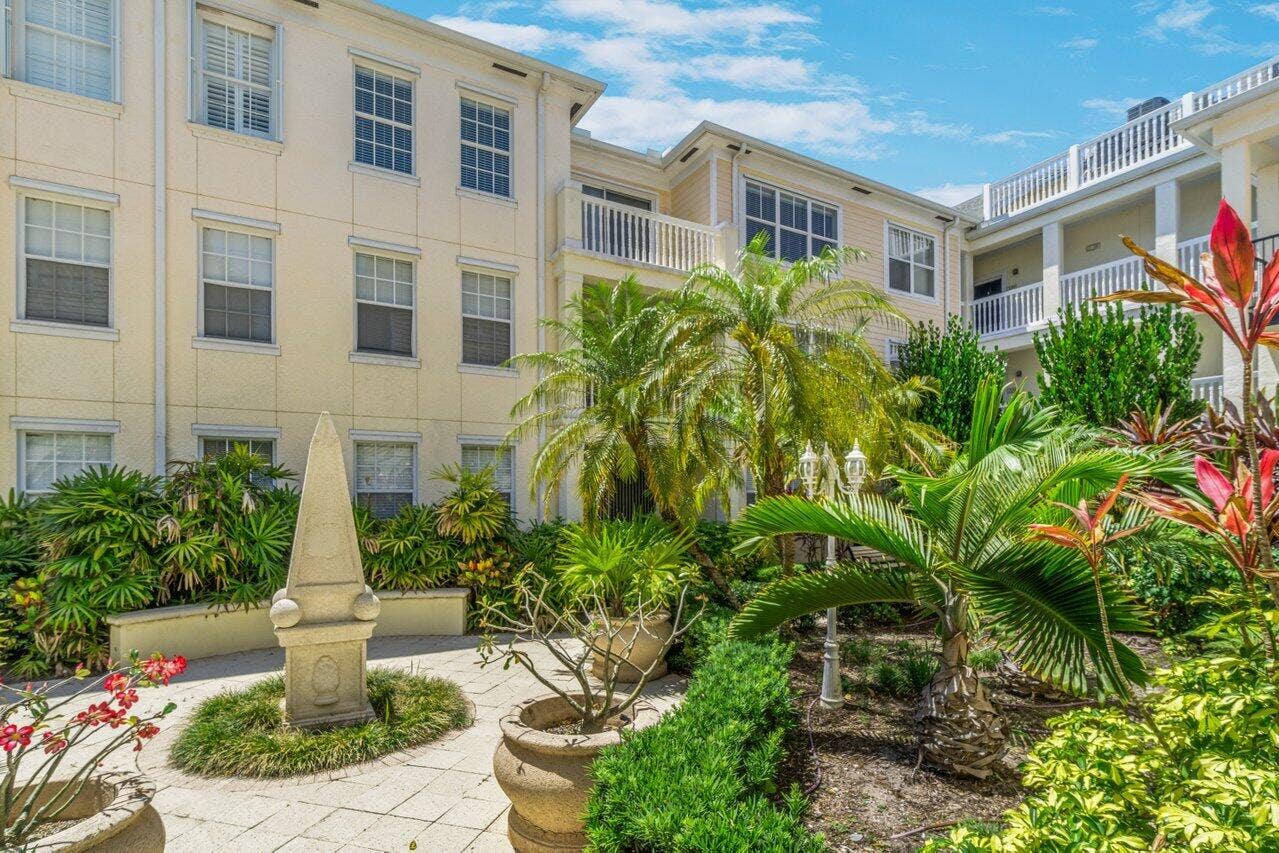 276 MURCIA Drive, #213, Jupiter, Jupiter, FL 33458 Courtyard