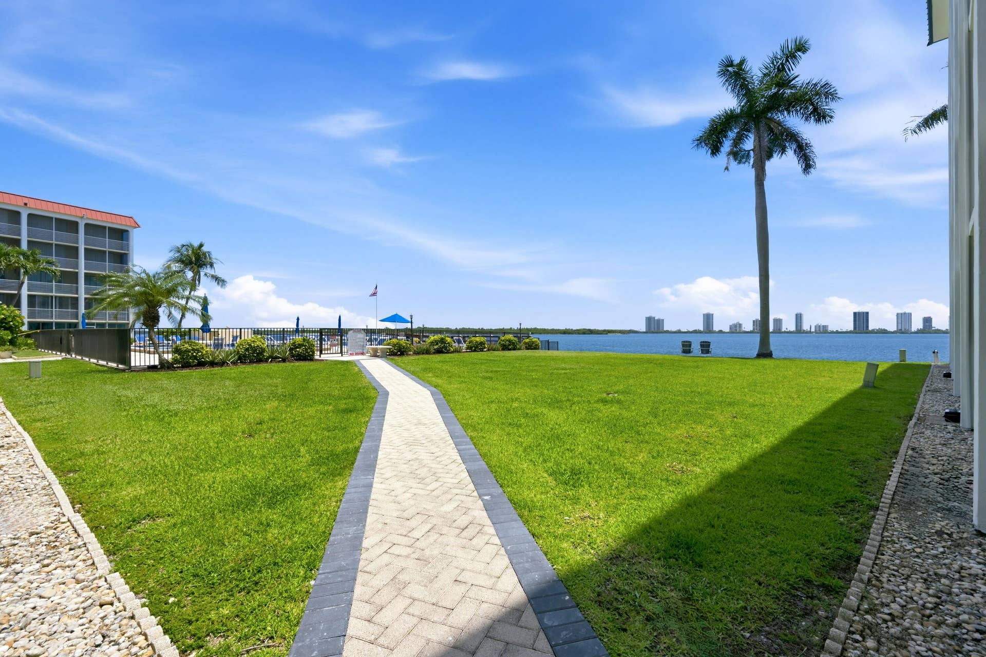 100 Paradise Harbour Boulevard, #203, North Palm Beach, FL 33408 Path to Pool