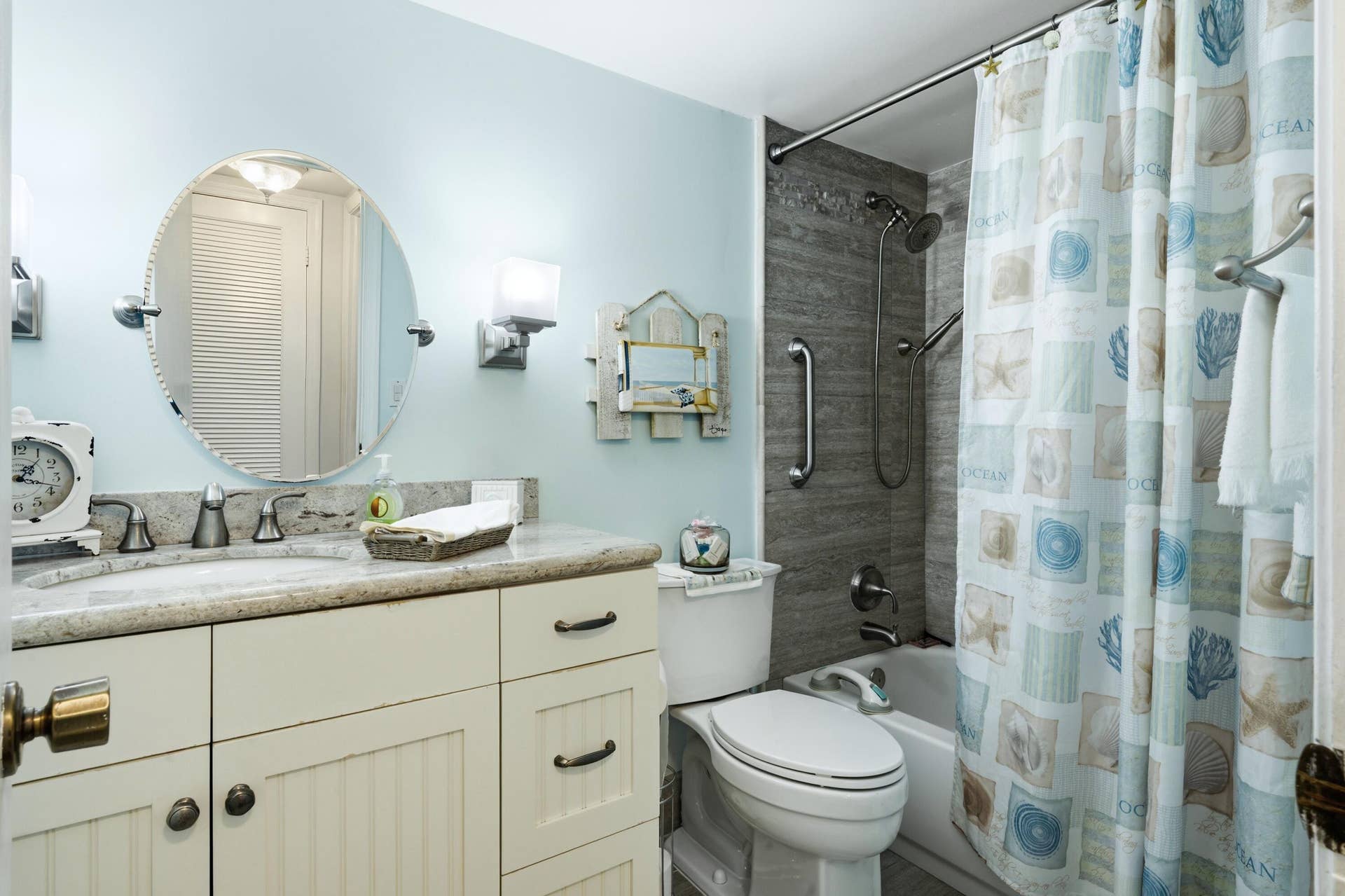 100 Paradise Harbour Boulevard, #203, North Palm Beach, FL 33408 2nd Bath