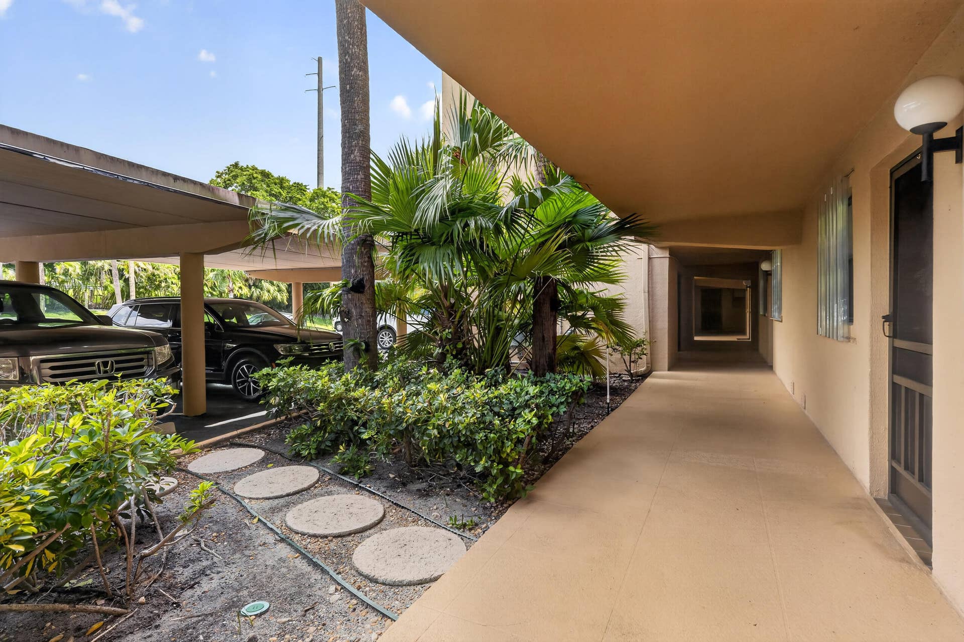 1036 US Highway 1, #121, North Palm Beach, FL 33408 2-print-_MLP1373