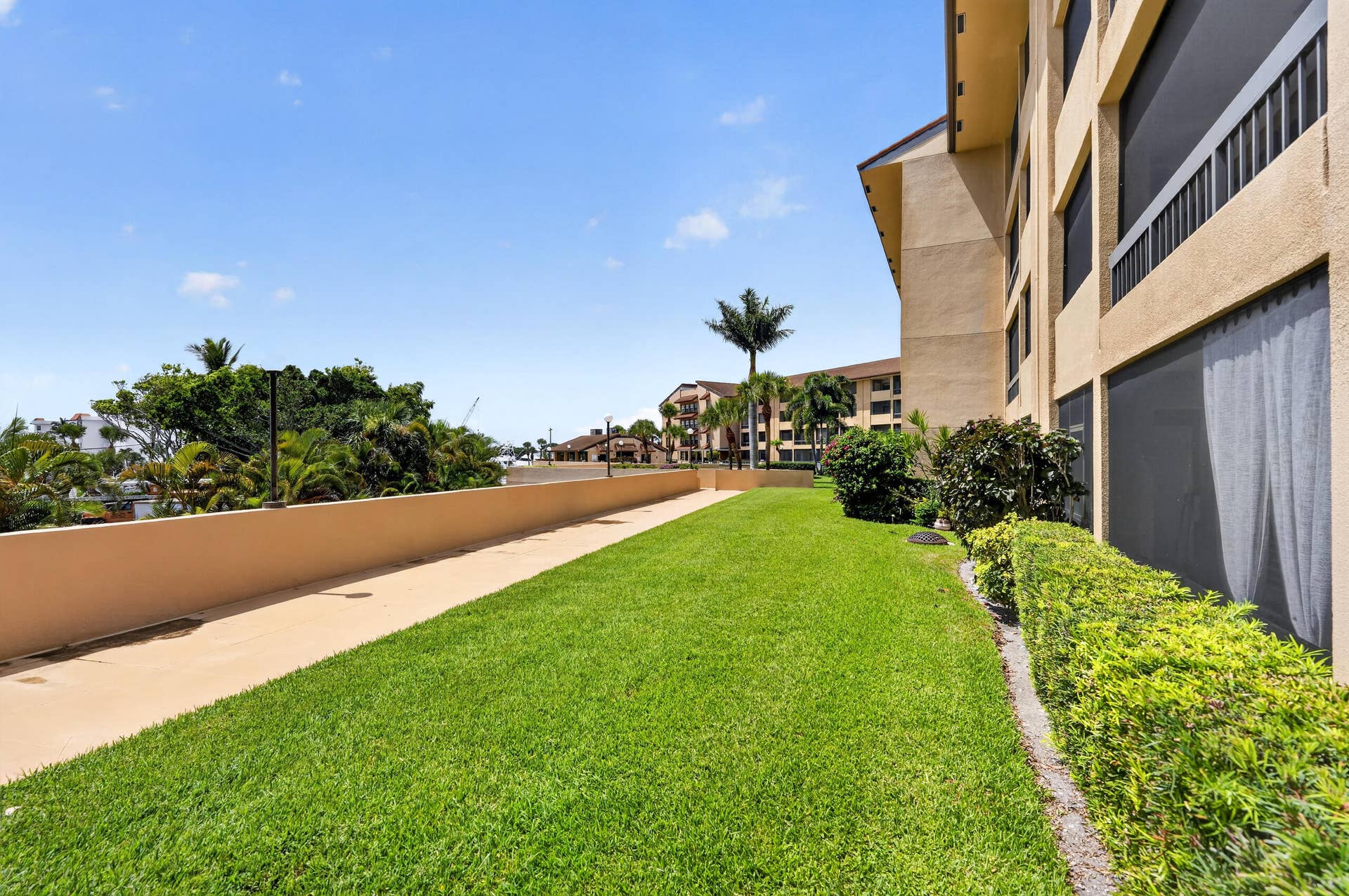 1036 US Highway 1, #121, North Palm Beach, FL 33408 43-print-_MLP1262