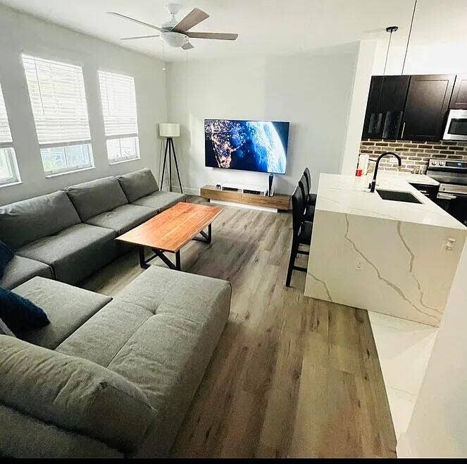 533 NE 3rd Avenue, #148, Fort Lauderdale, FL 33301 a