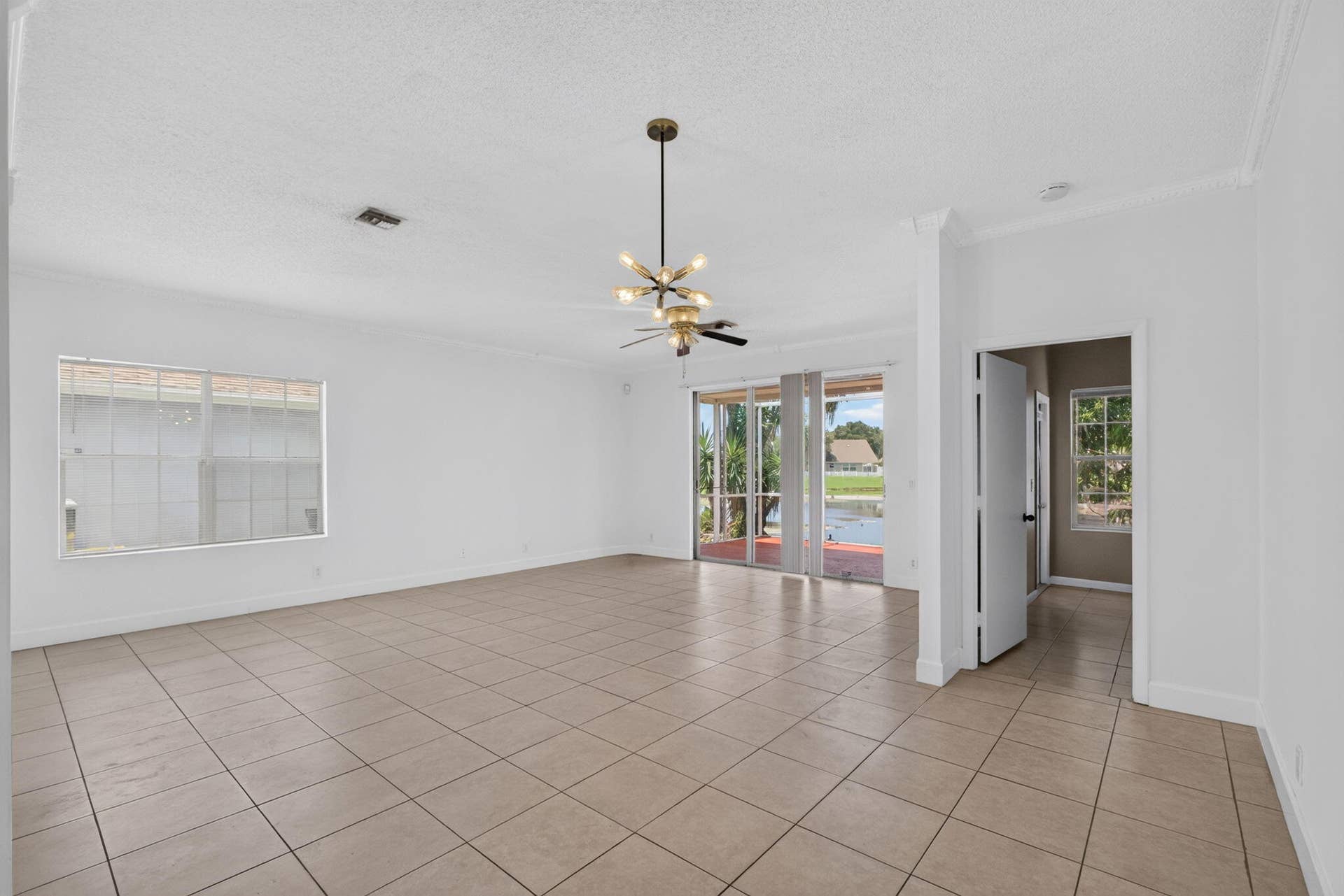 3871 Circle Lake Drive, West Palm Beach, FL 33417 10-web-or-mls-5D1A5530