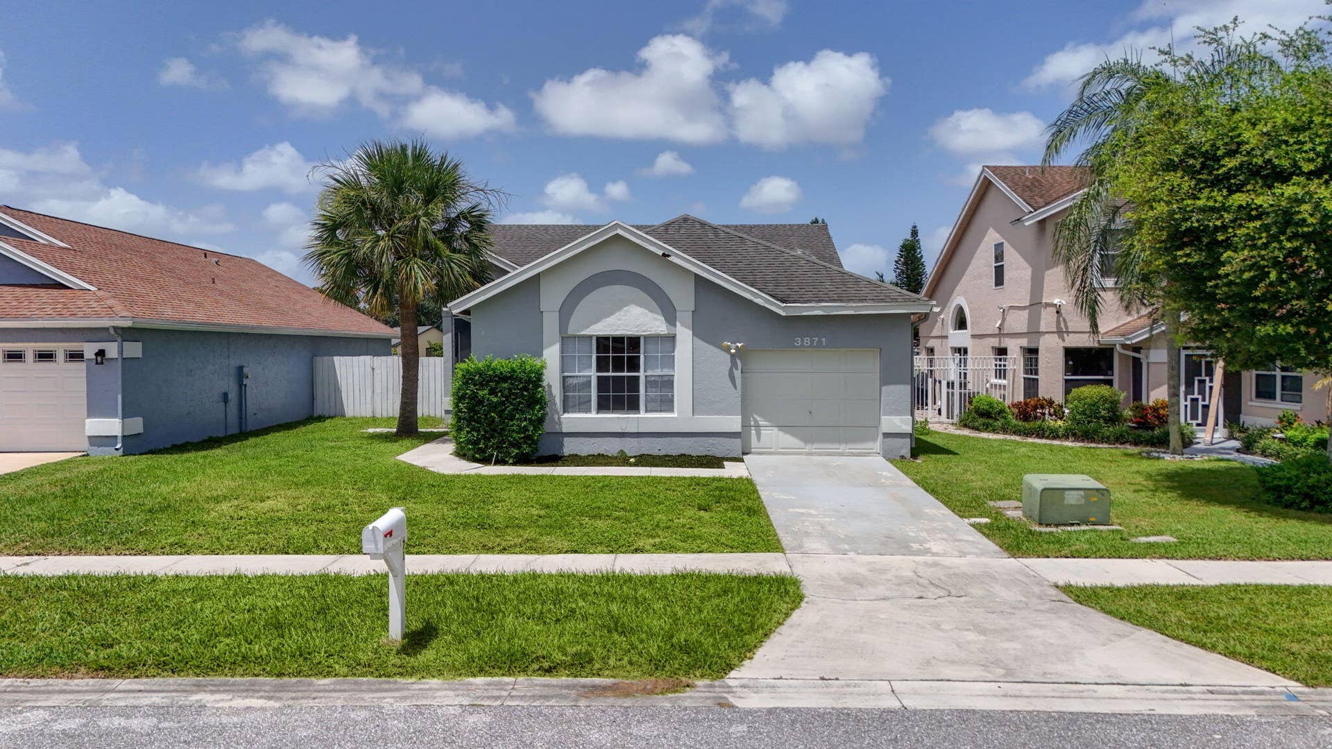 3871 Circle Lake Drive, West Palm Beach, FL 33417 51-web-or-mls-DJI_20260710024435_0574_D-