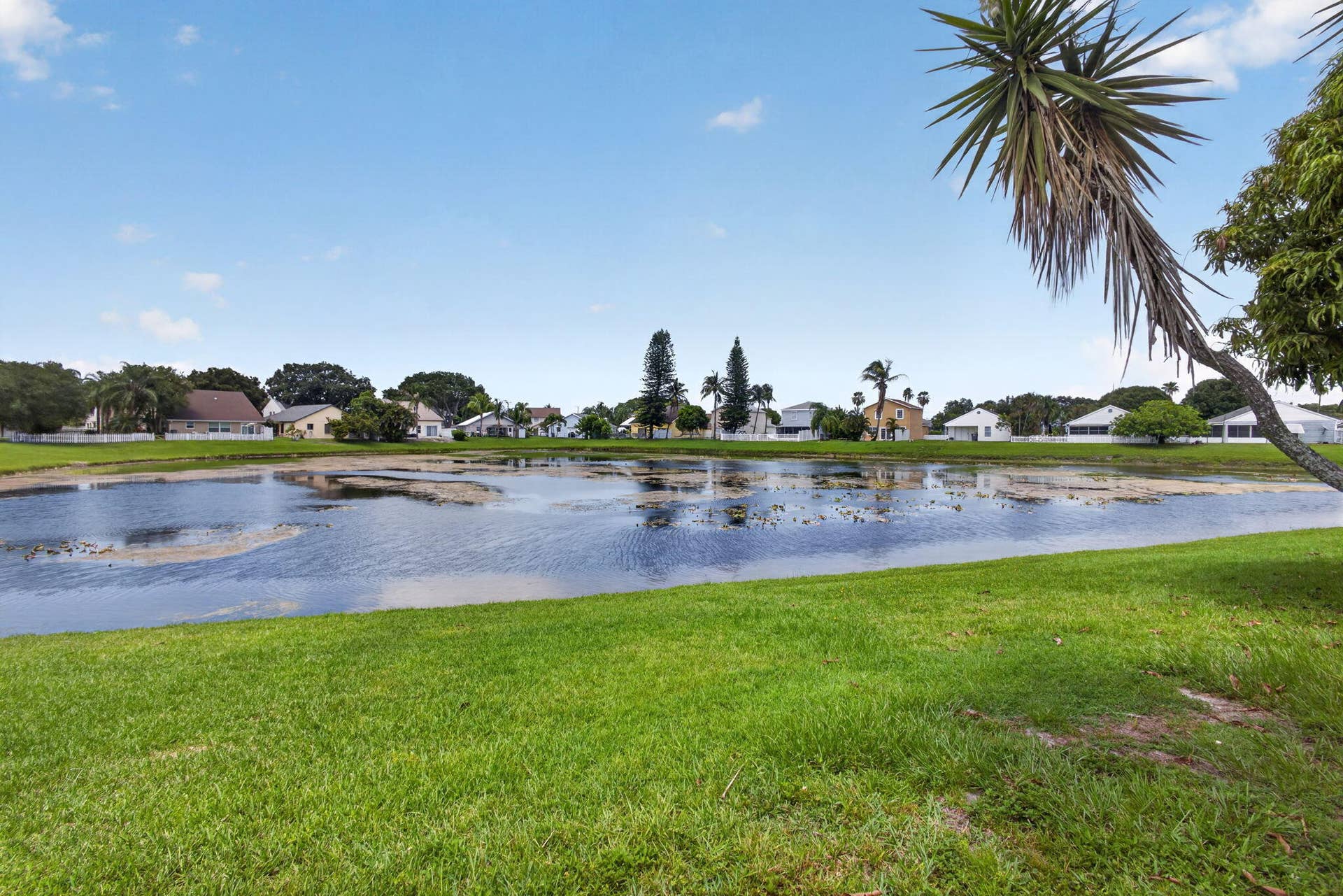 3871 Circle Lake Drive, West Palm Beach, FL 33417 46-web-or-mls-5D1A5709