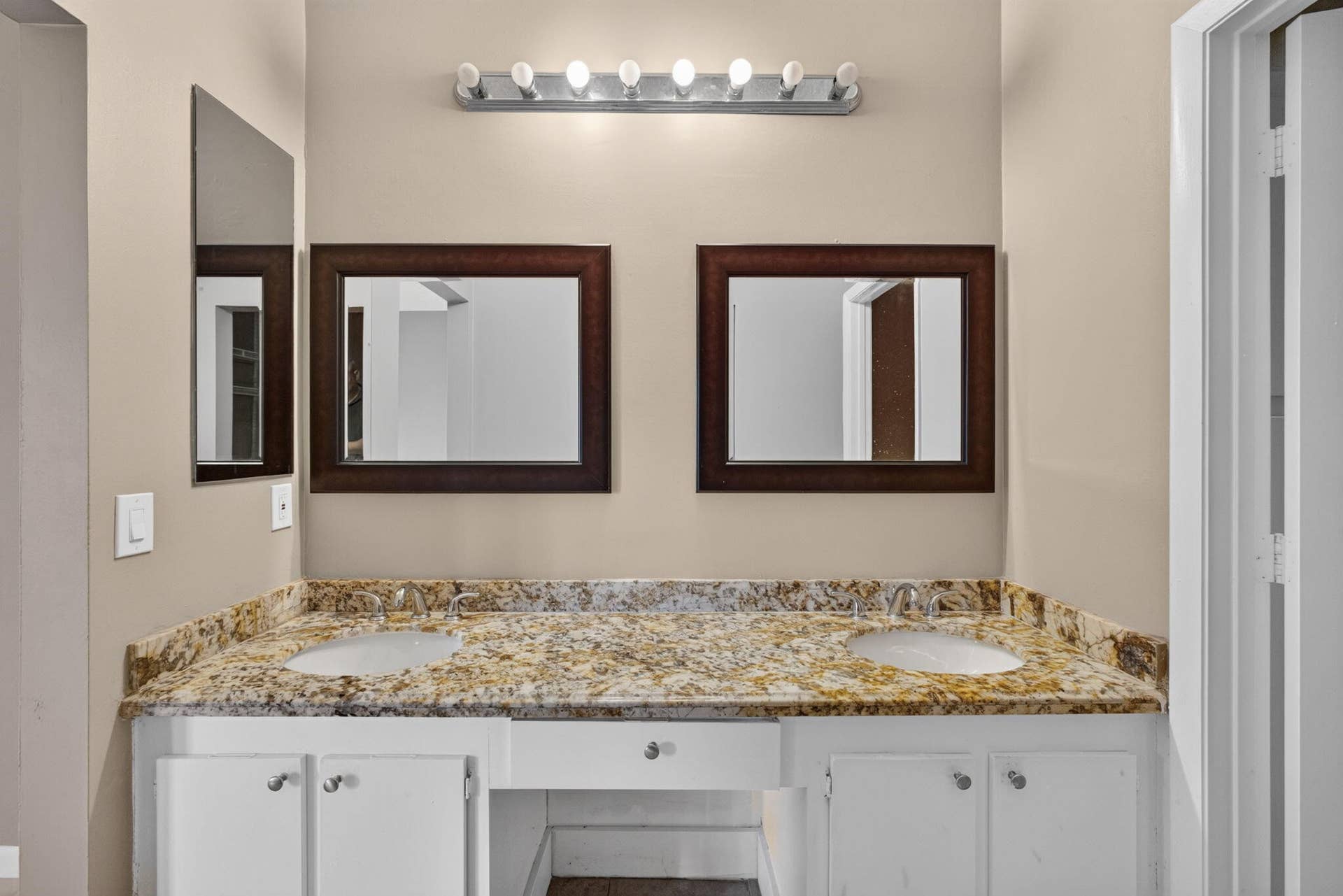 3871 Circle Lake Drive, West Palm Beach, FL 33417 30-web-or-mls-5D1A5604