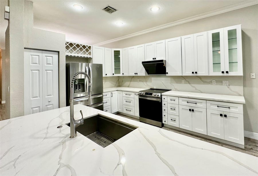 Property photo for 4109 W WHITEWATER Avenue, Weston, FL
