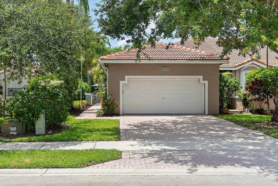 Property photo for 2901 E Aragon Boulevard, #1, Sunrise, FL