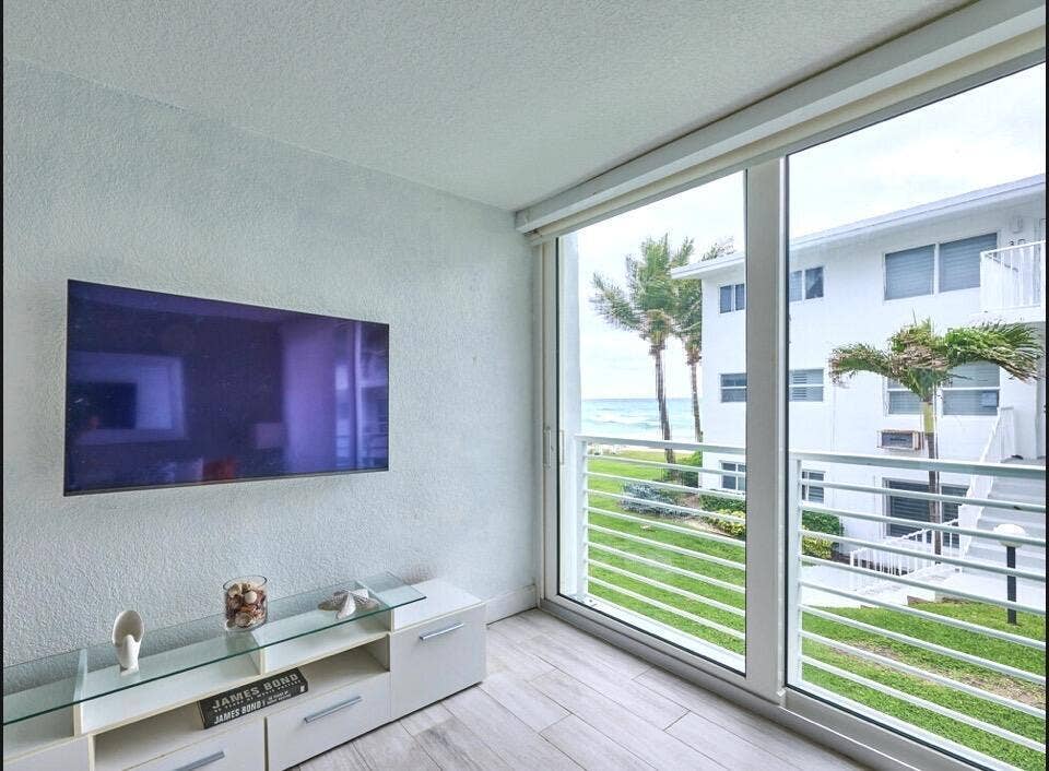 1043 HILLSBORO MILE, #21C, Hillsboro Beach, FL 33062 GetMedia.ashx-8