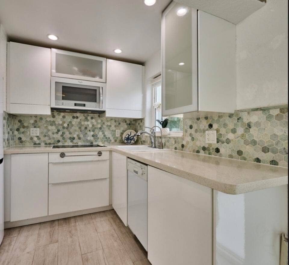 1043 HILLSBORO MILE, #21C, Hillsboro Beach, FL 33062 1043 kitch