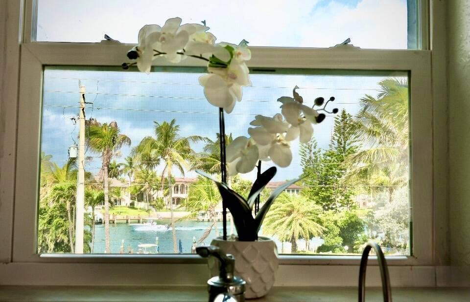 1043 HILLSBORO MILE, #21C, Hillsboro Beach, FL 33062 1043 kitch view