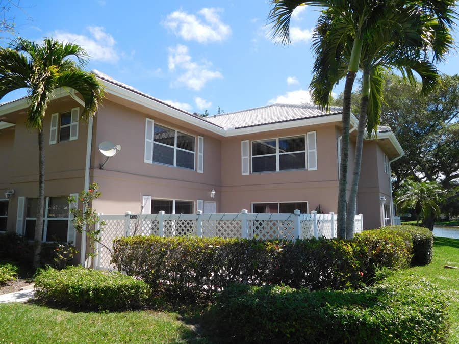 Property photo for 1908 Hartford Court S, West Palm Beach, FL